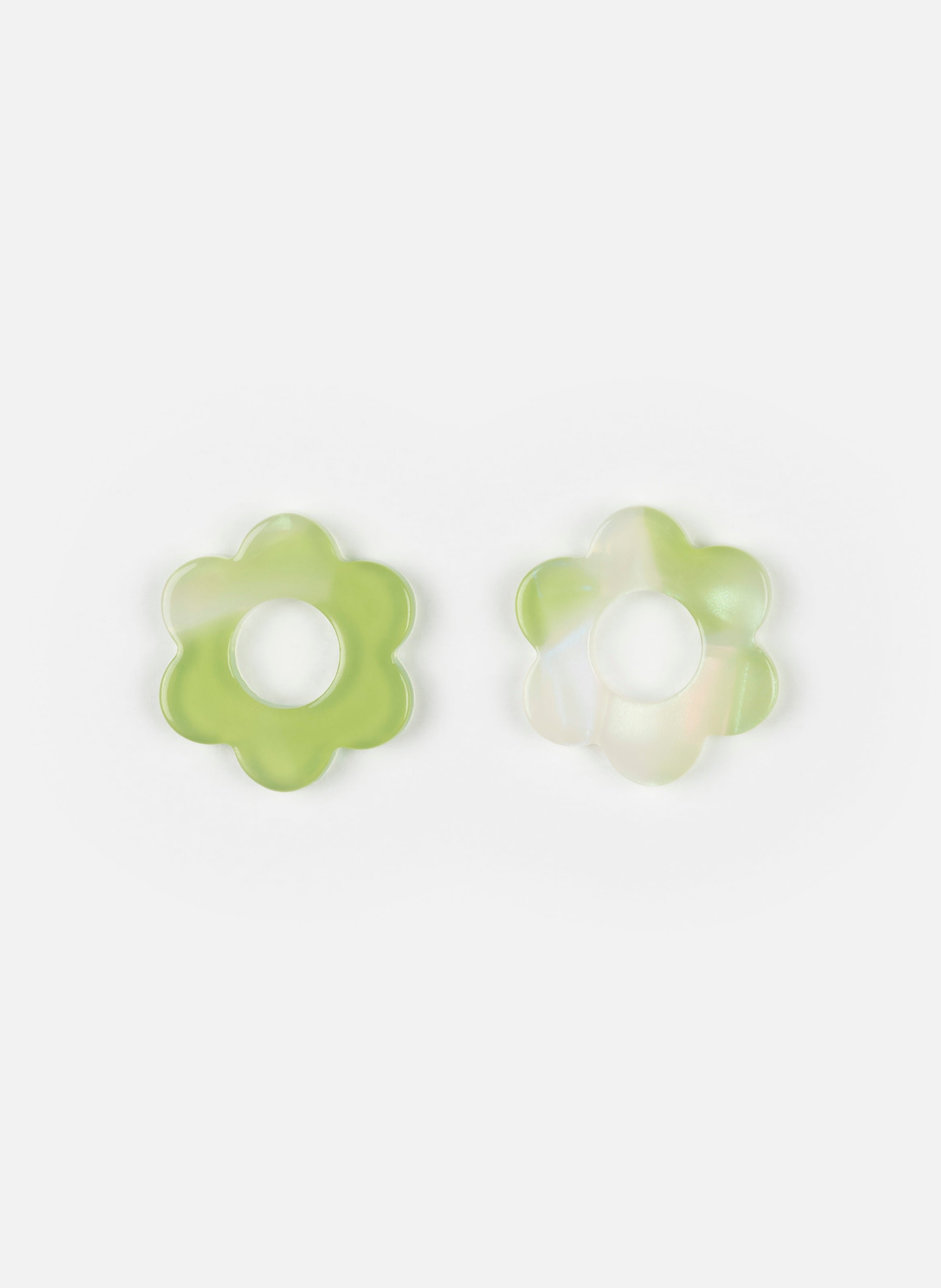 KURAGE GINZA Boucles d'oreilles baby fleurette avec anneaux en acier inoxydable doré Vert
