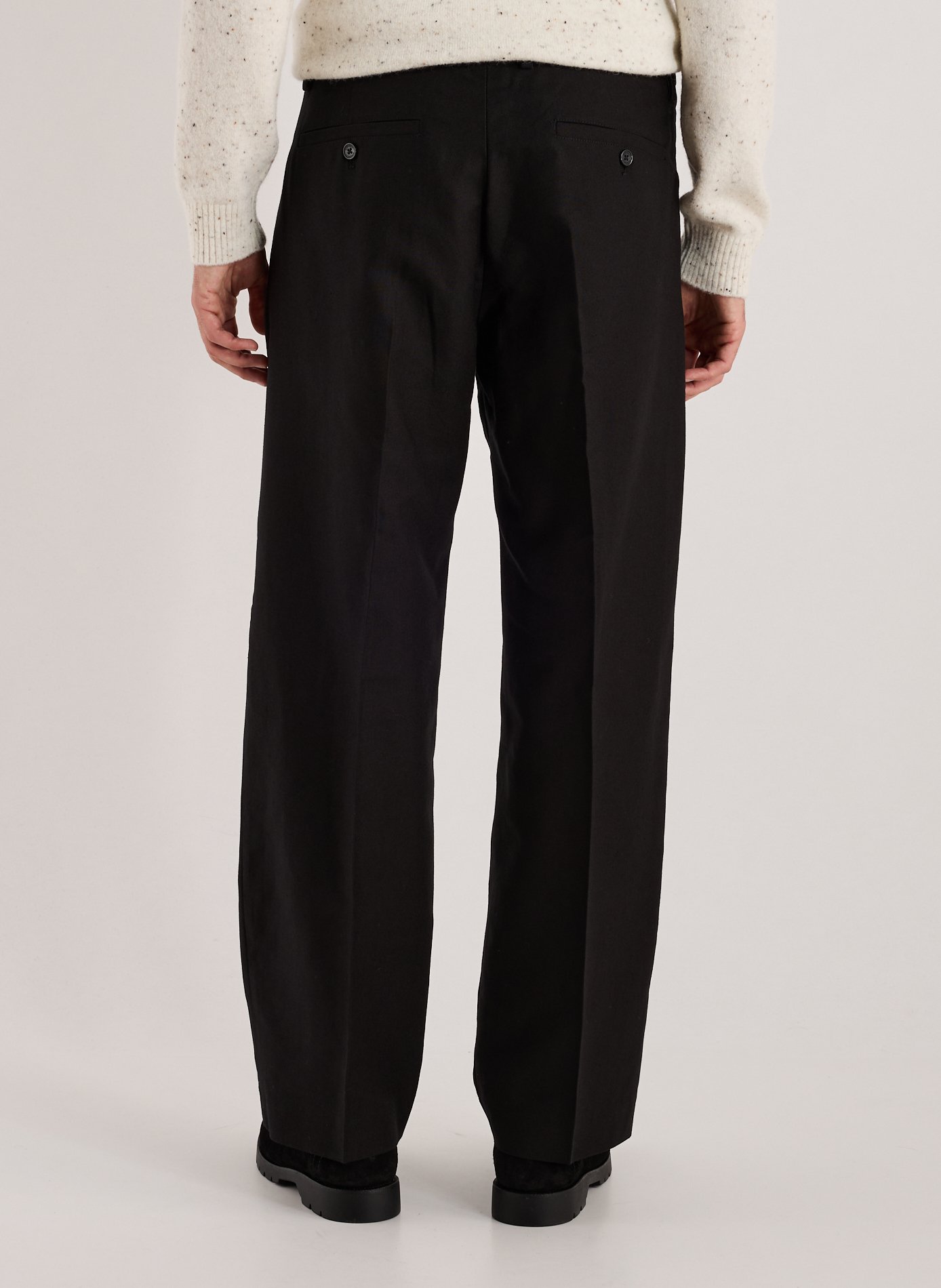 Straight Leg Pants in Solid Color NN.07 Black