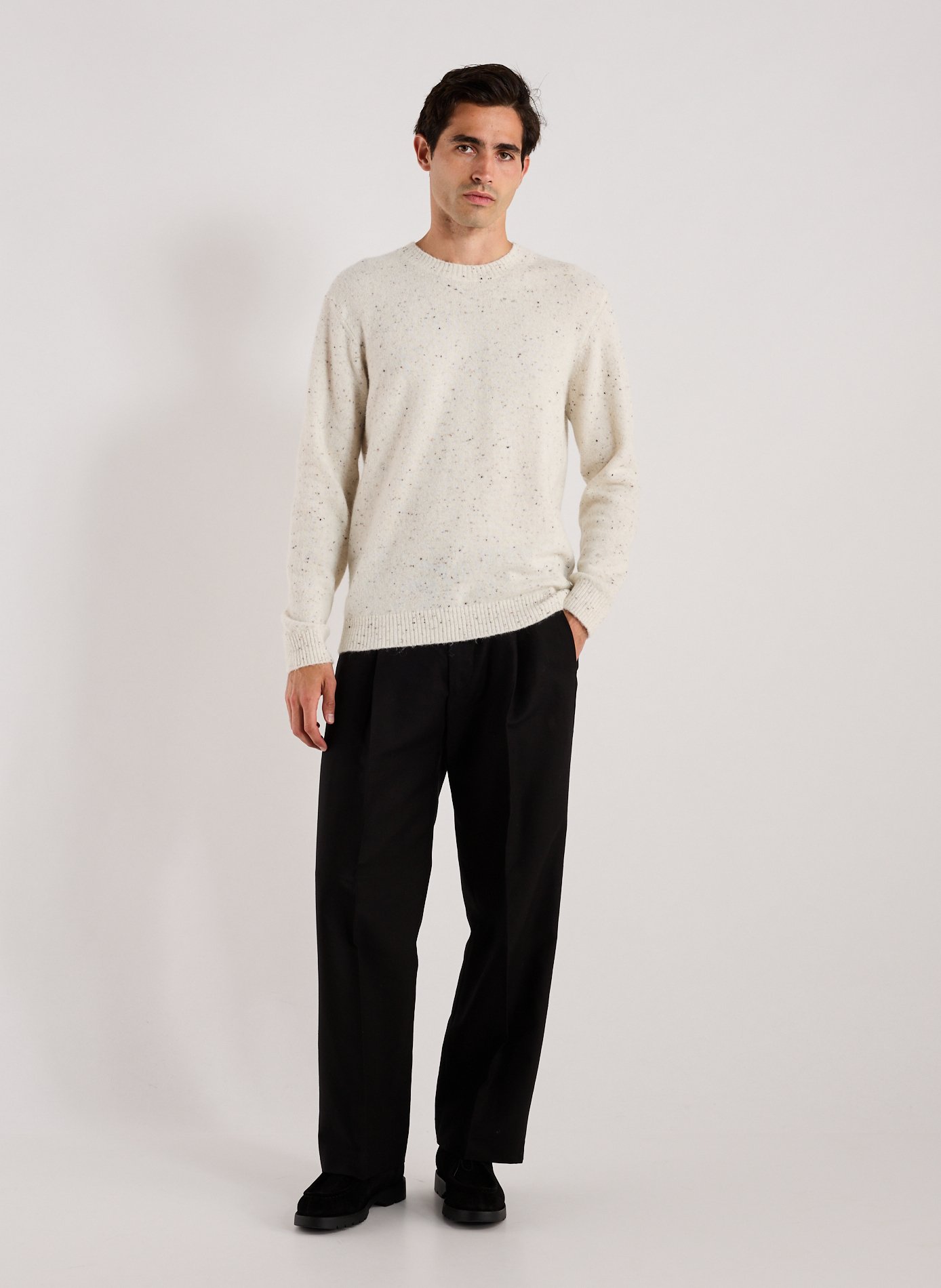 Straight Leg Pants in Solid Color NN.07 Black