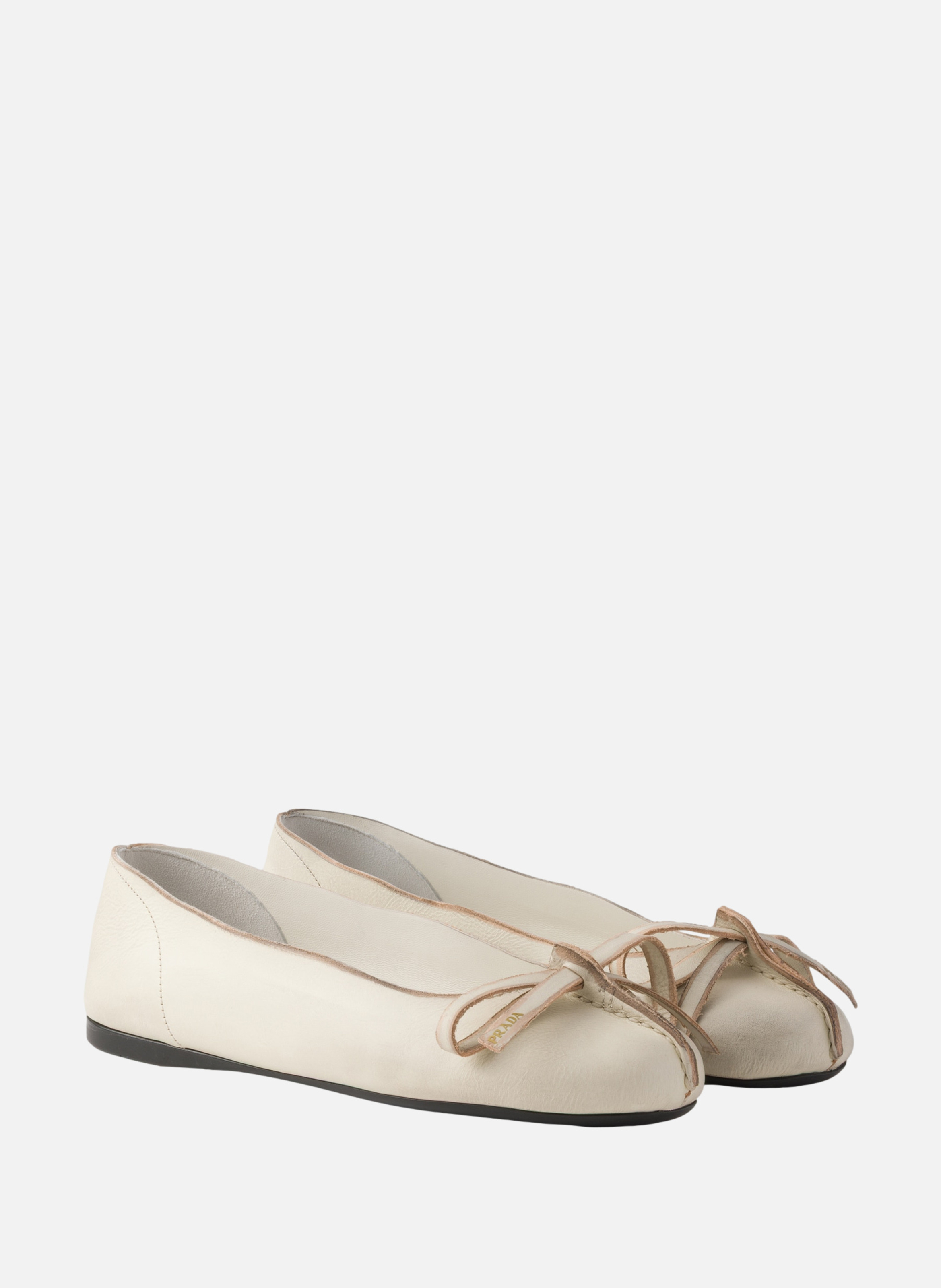Ballerines en cuir vieilli PRADA Beige
