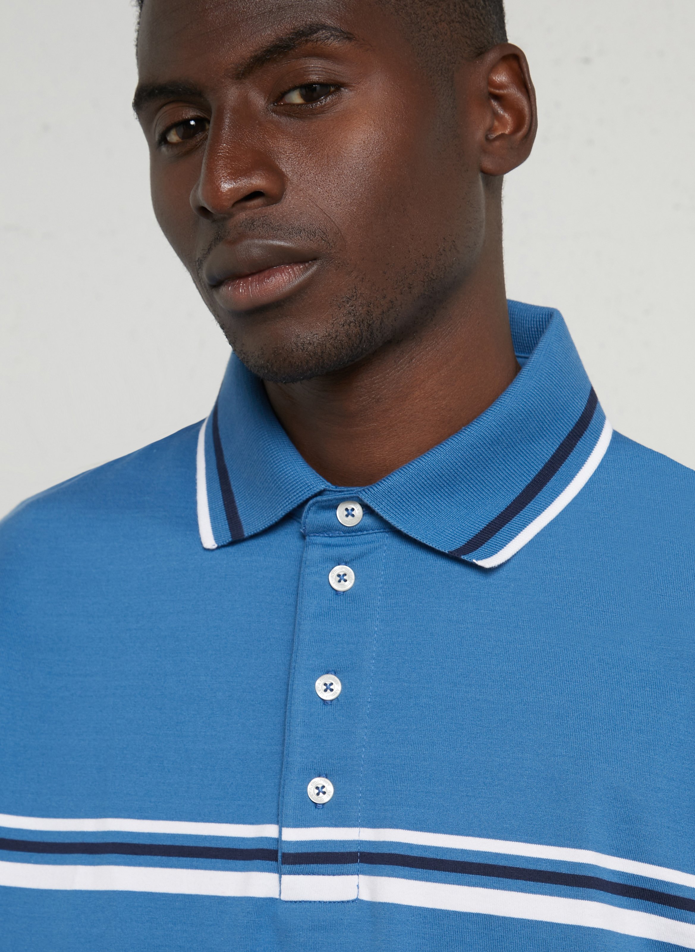 Polo met korte mouwen en rechte snit met strepen. ARMOR-LUX Blauw