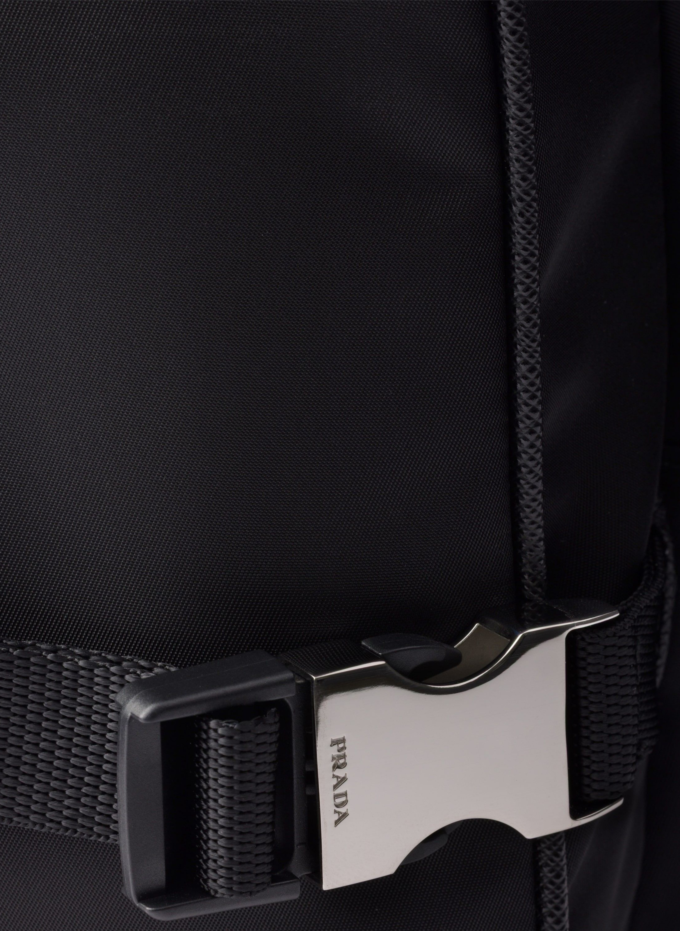 Grand sac porté épaule en re-nylon et cuir saffian PRADA Noir