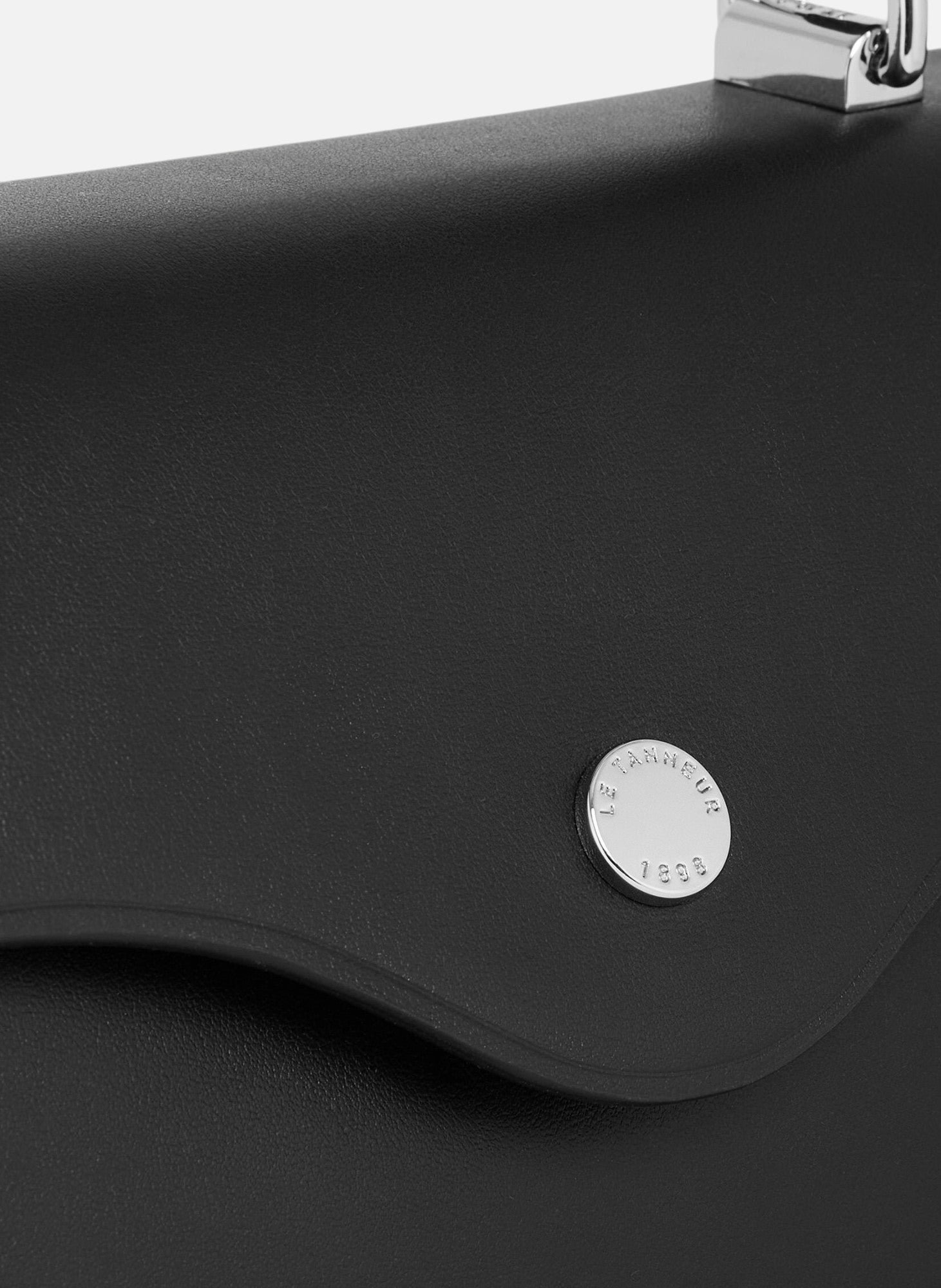 Petit sac à main sans couture en cuir lisse Noir