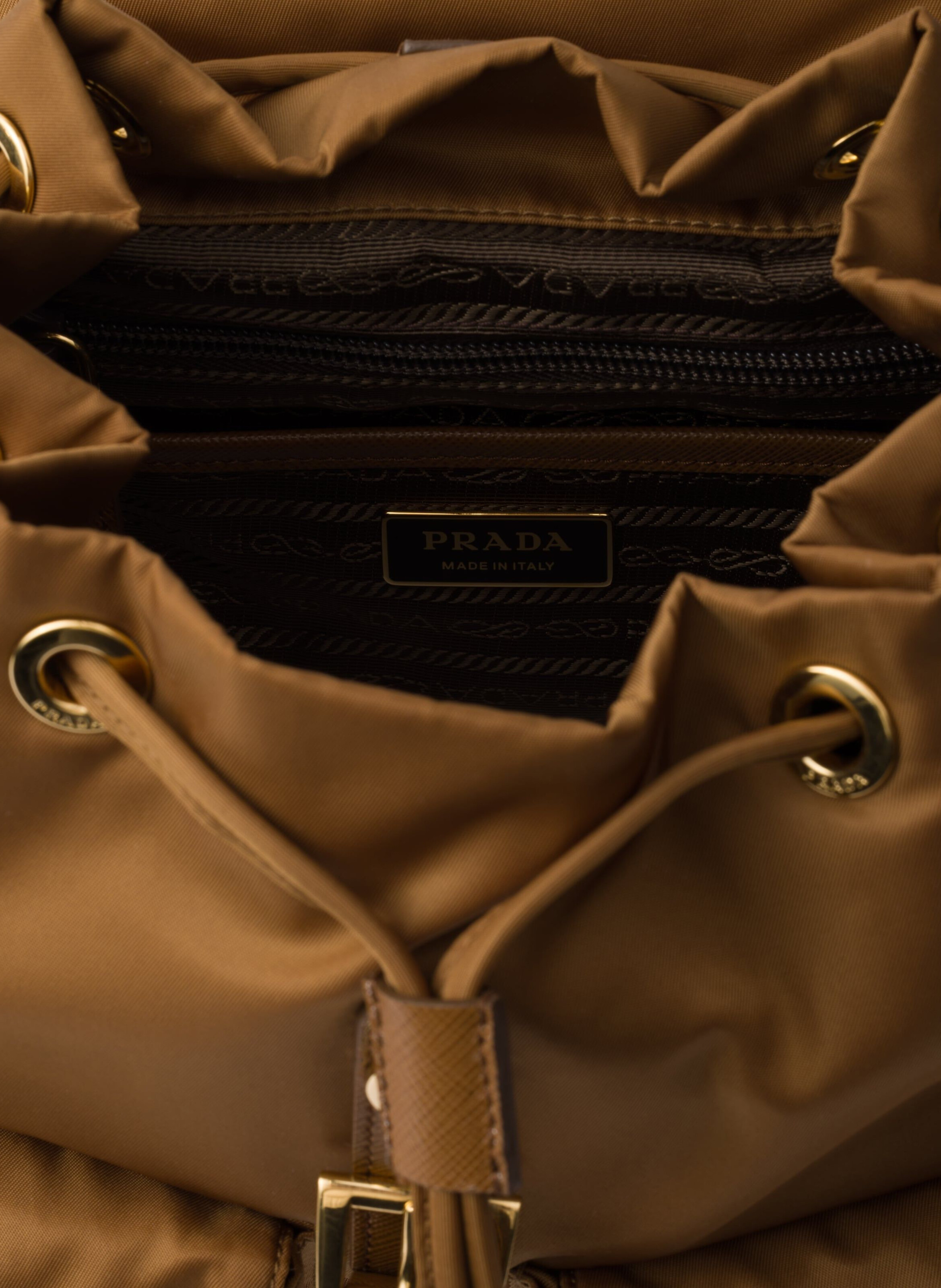 Petit sac à dos prada re-edition 1978 en re-nylon PRADA Marron