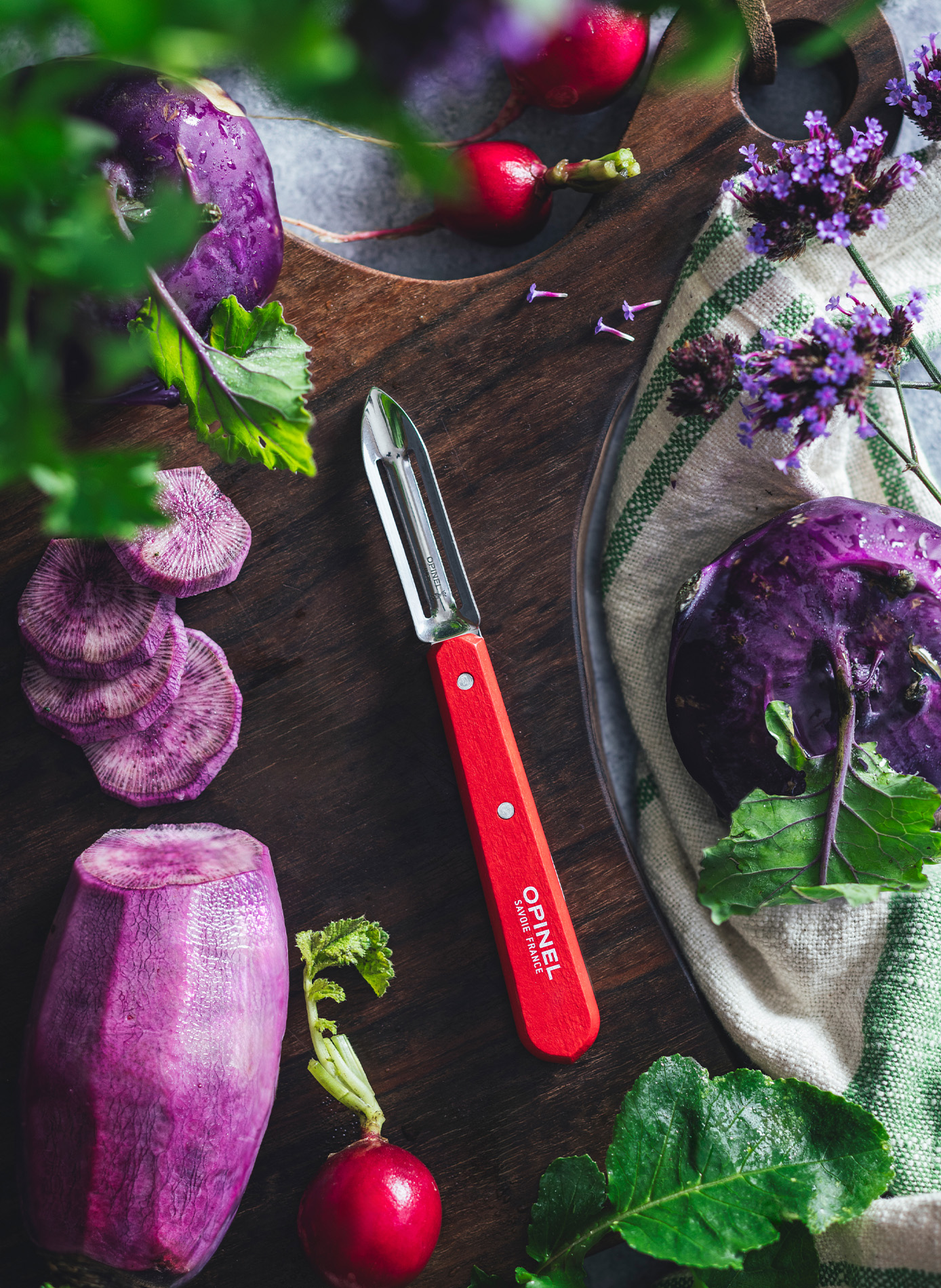 Eplucheur en acier inoxydable OPINEL Rouge