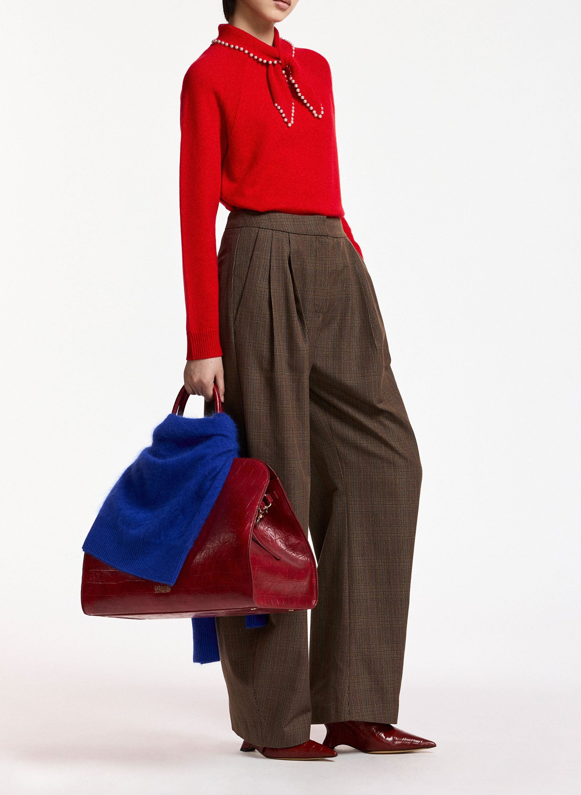 Pull droit col lavallière en laine et cachemire kasa ESSENTIEL ANTWERP Rouge