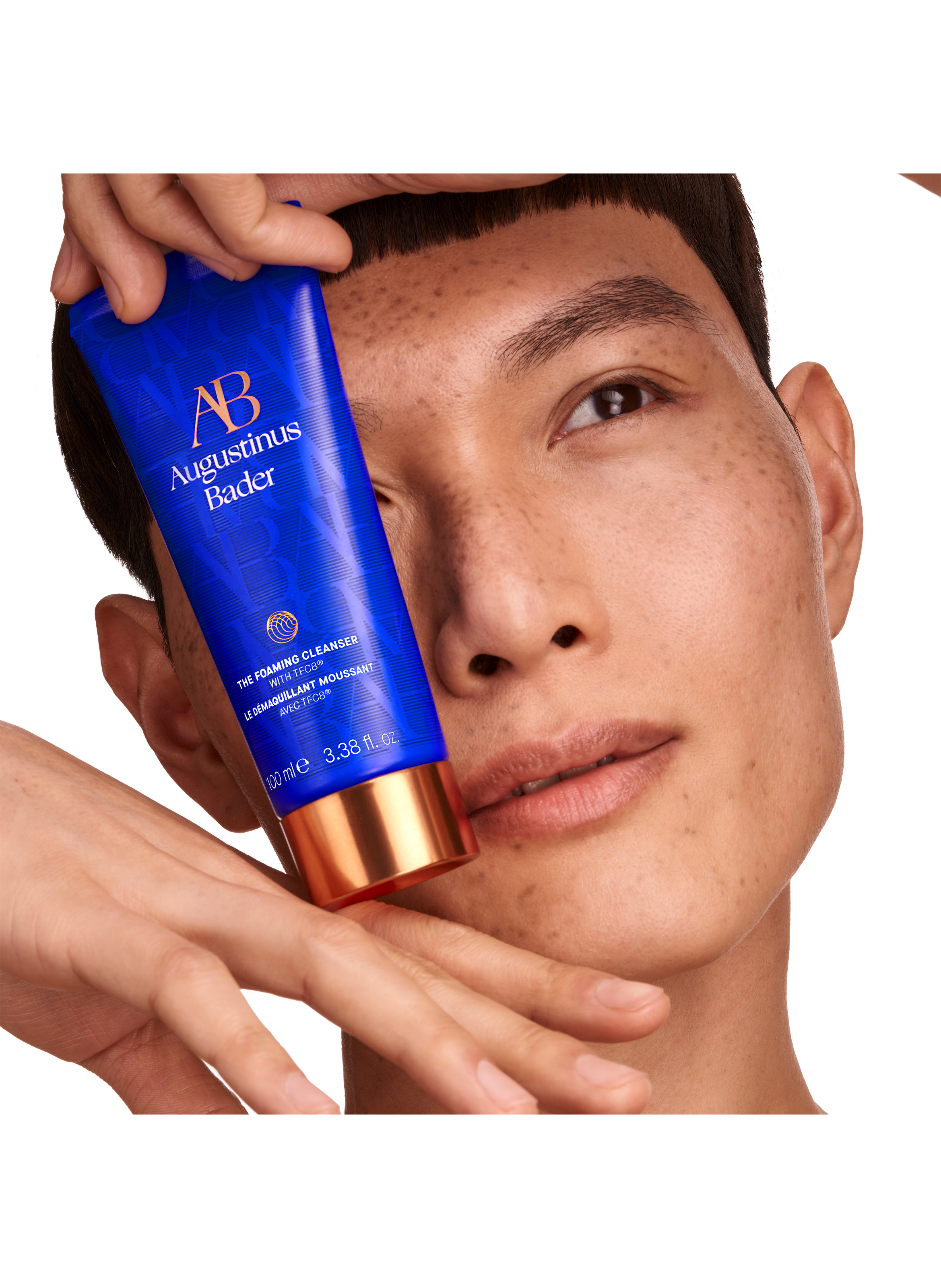 The Foaming Cleanser AUGUSTINUS BADER No color