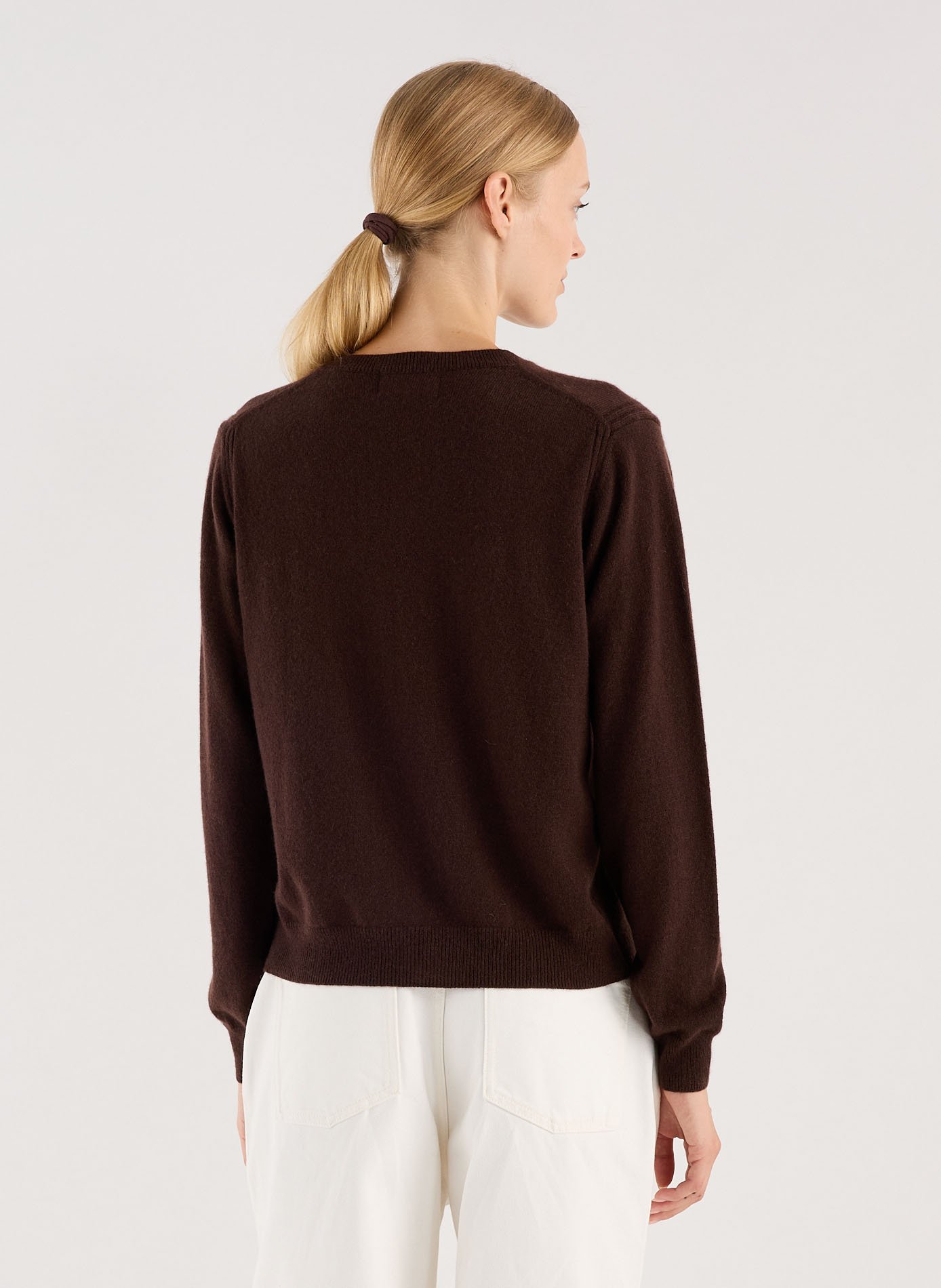 Pull droit Qiria col rond en cachemire SAISON 1865 Marron