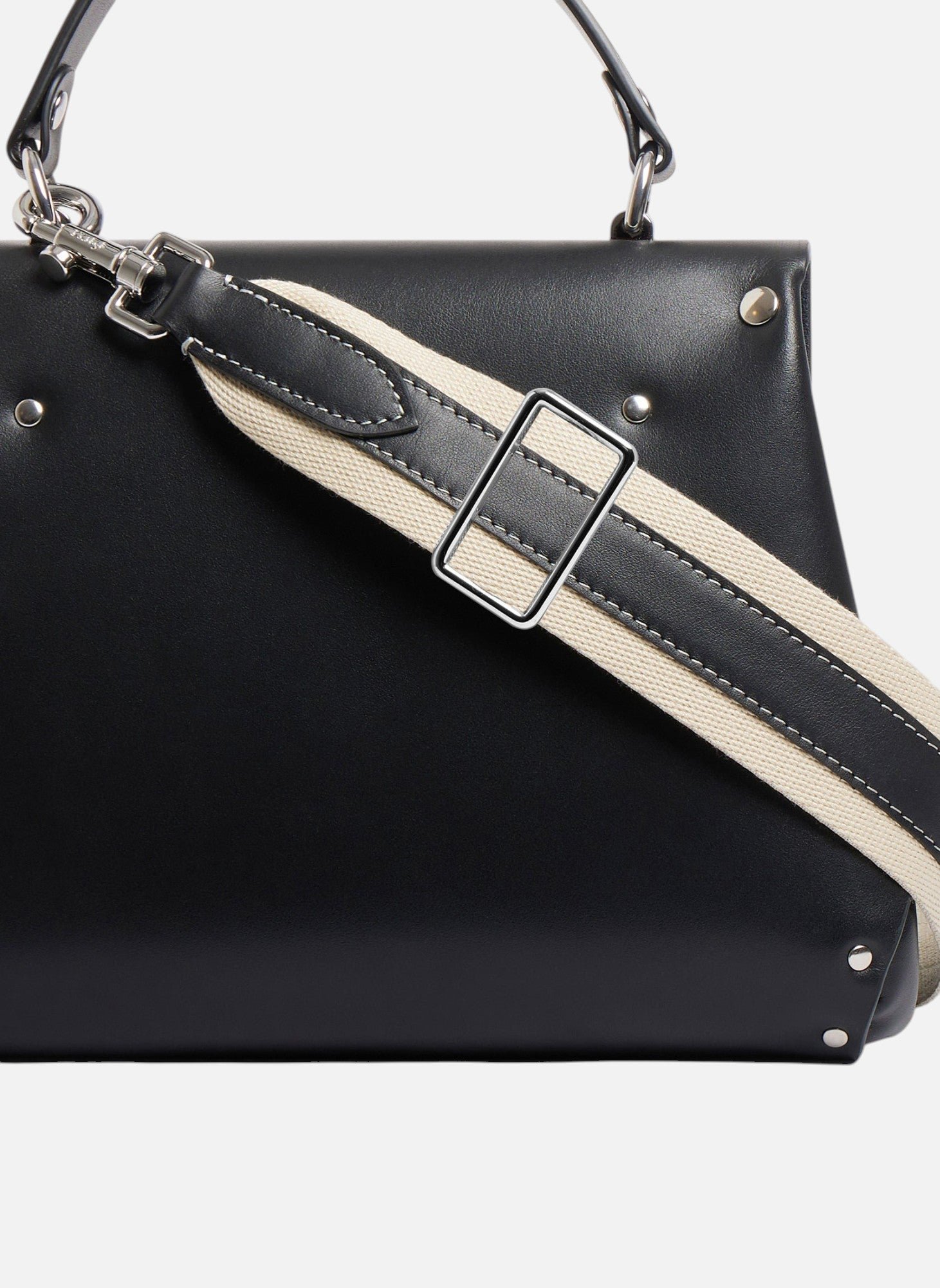 Petit sac à main sans couture en cuir lisse Noir