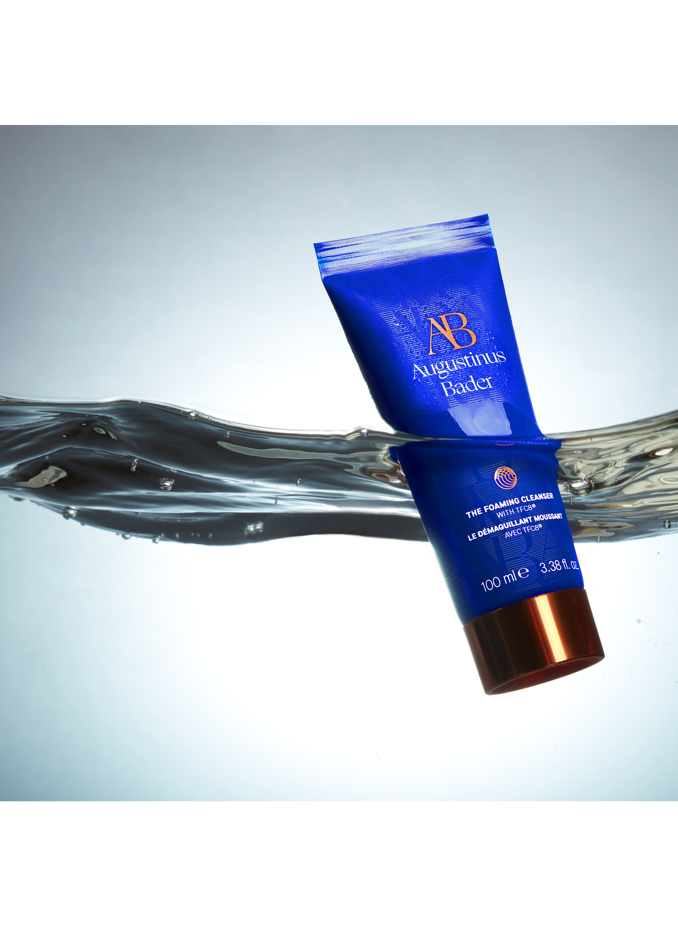 The Foaming Cleanser AUGUSTINUS BADER No color