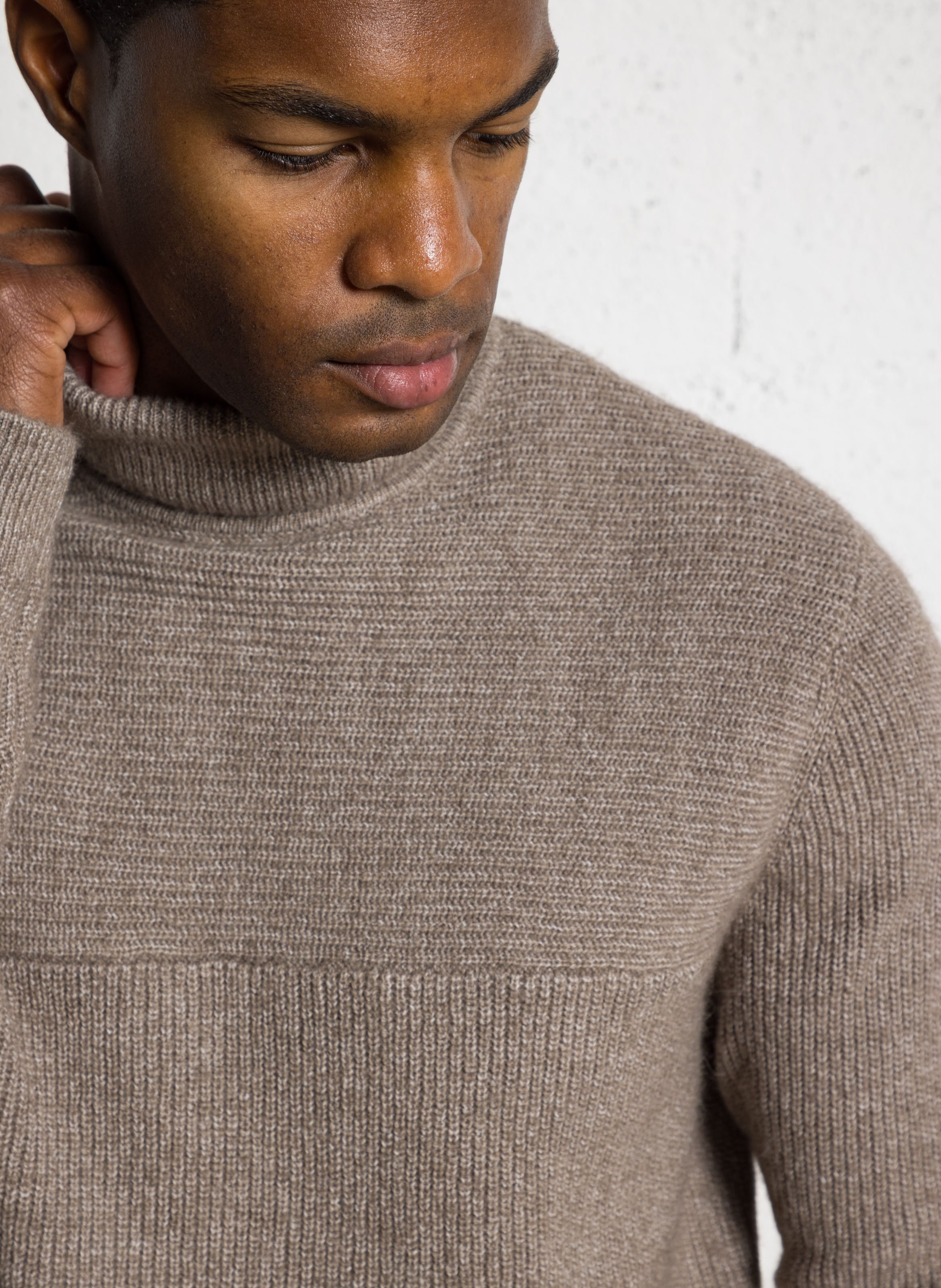 Pull col roulé droit IKKS Marron