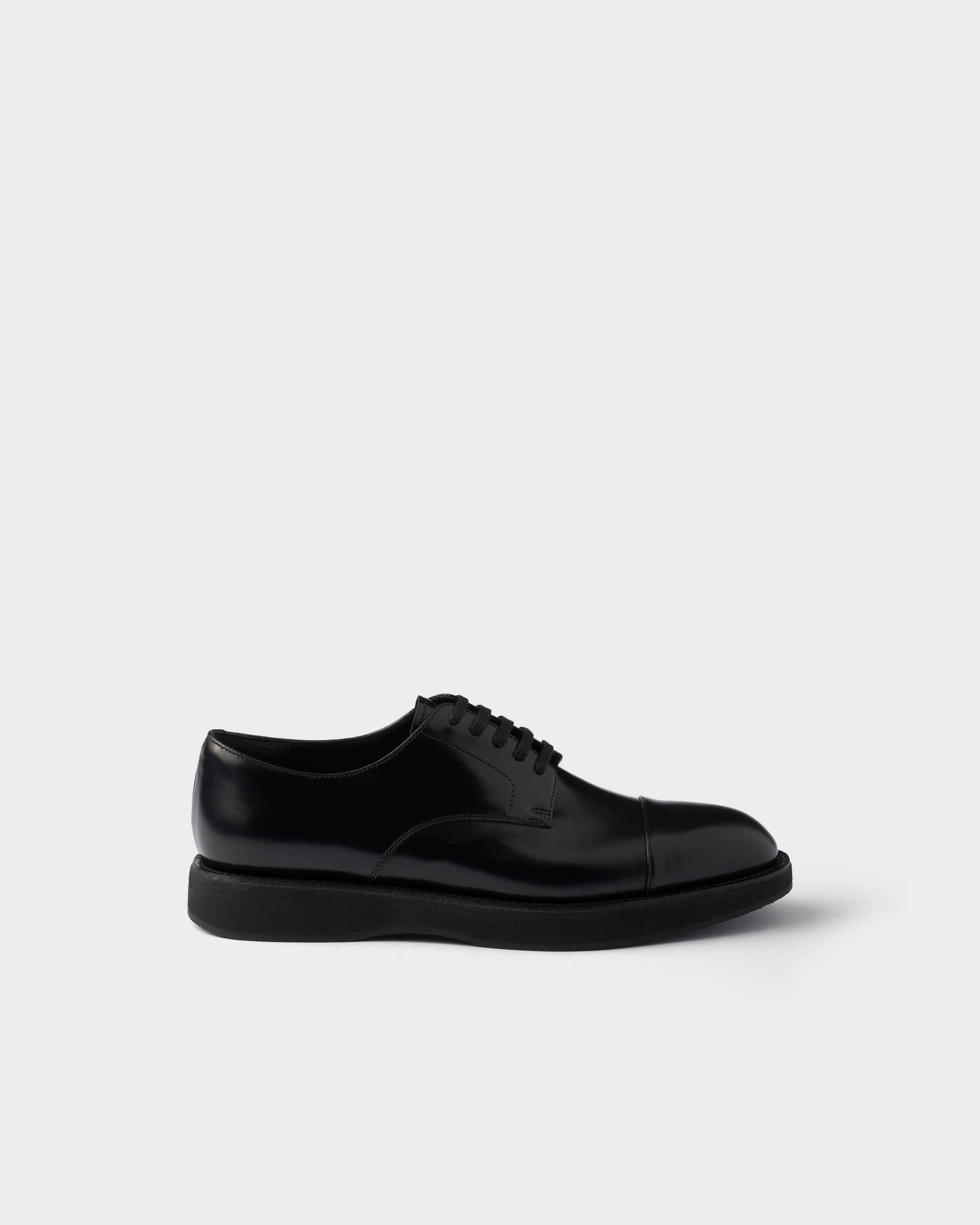 Chaussures à lacets en cuir brossé PRADA Noir