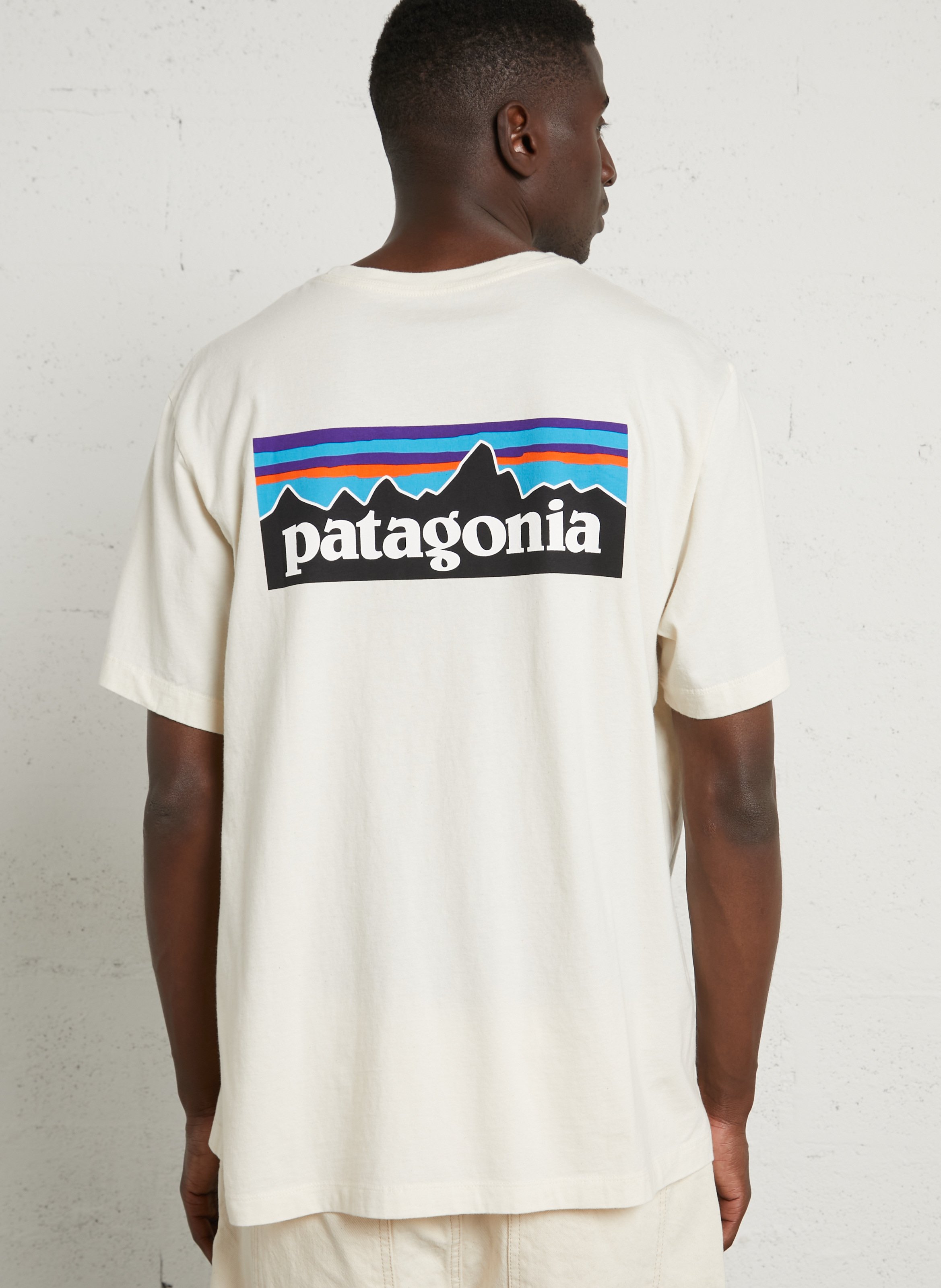 Tee-shirt oversize col rond en coton bio sérigraphié PATAGONIA Beige