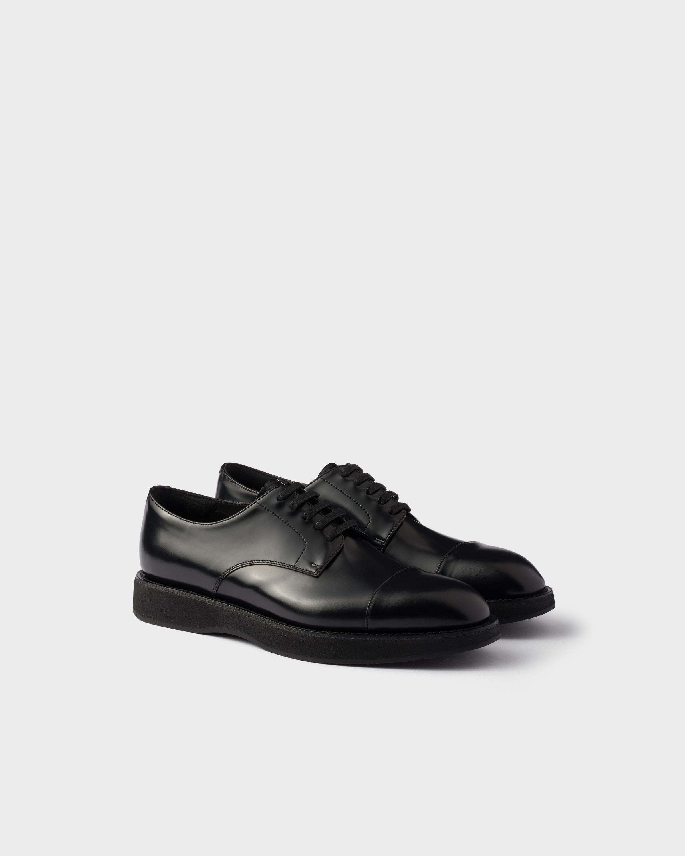 Chaussures à lacets en cuir brossé PRADA Noir