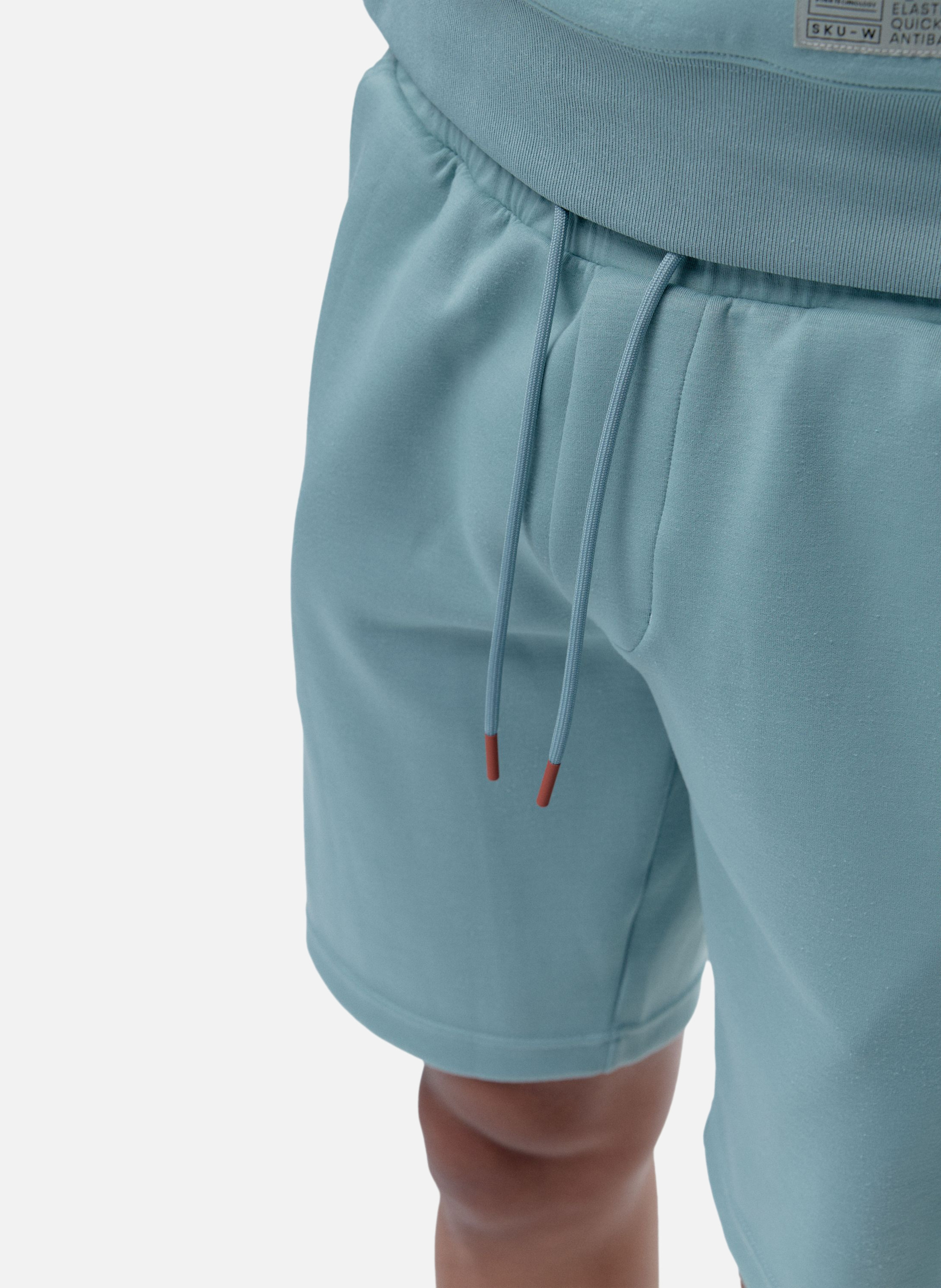 Short de sport homme training halong BORN LIVING YOGA Vert