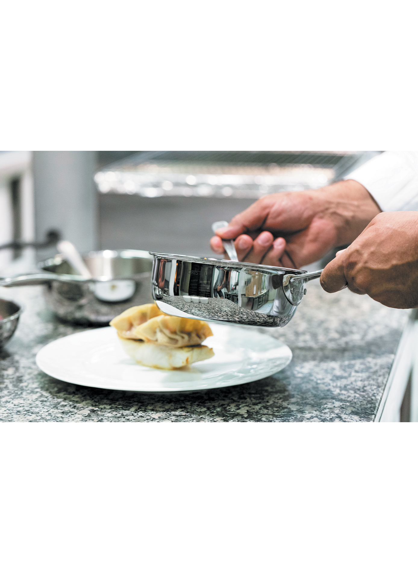 Casserole saucier graduée Castel'Pro en inox CRISTEL Gris
