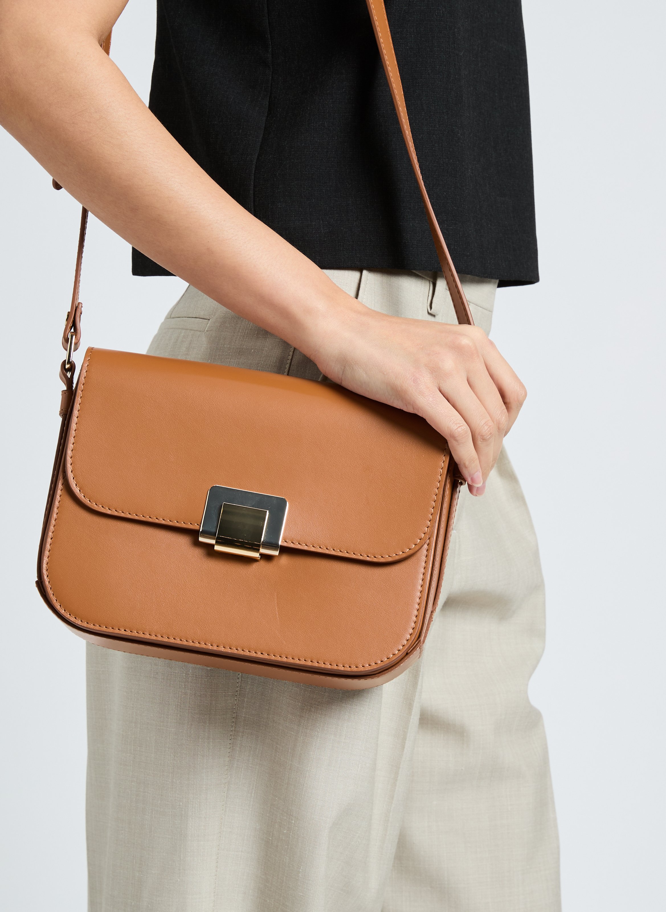 Flora leather shoulder bag SAISON 1865 Brown