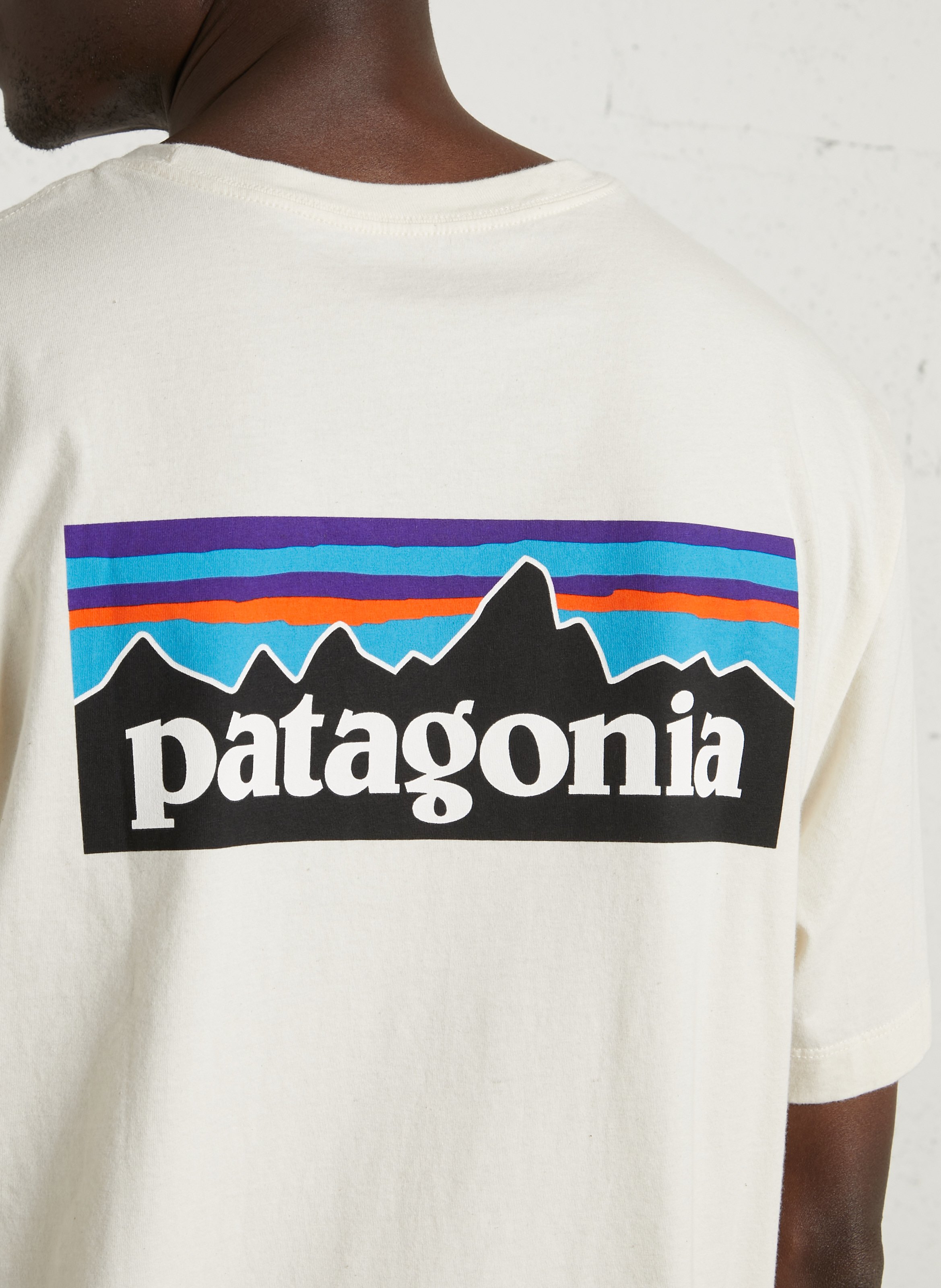 Tee-shirt oversize col rond en coton bio sérigraphié PATAGONIA Beige