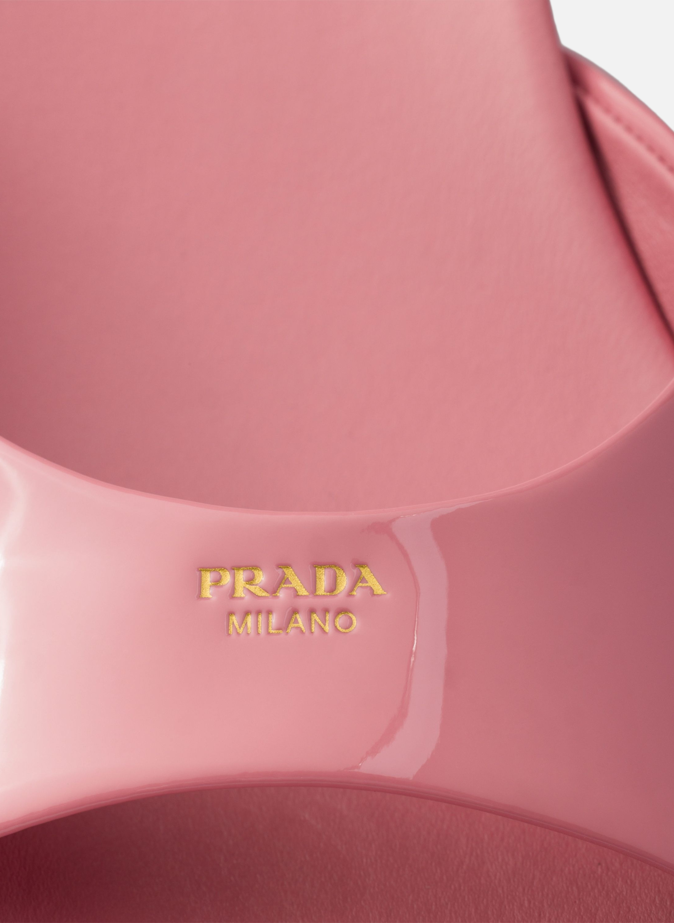 Sandales à talon bas en cuir verni PRADA Rose