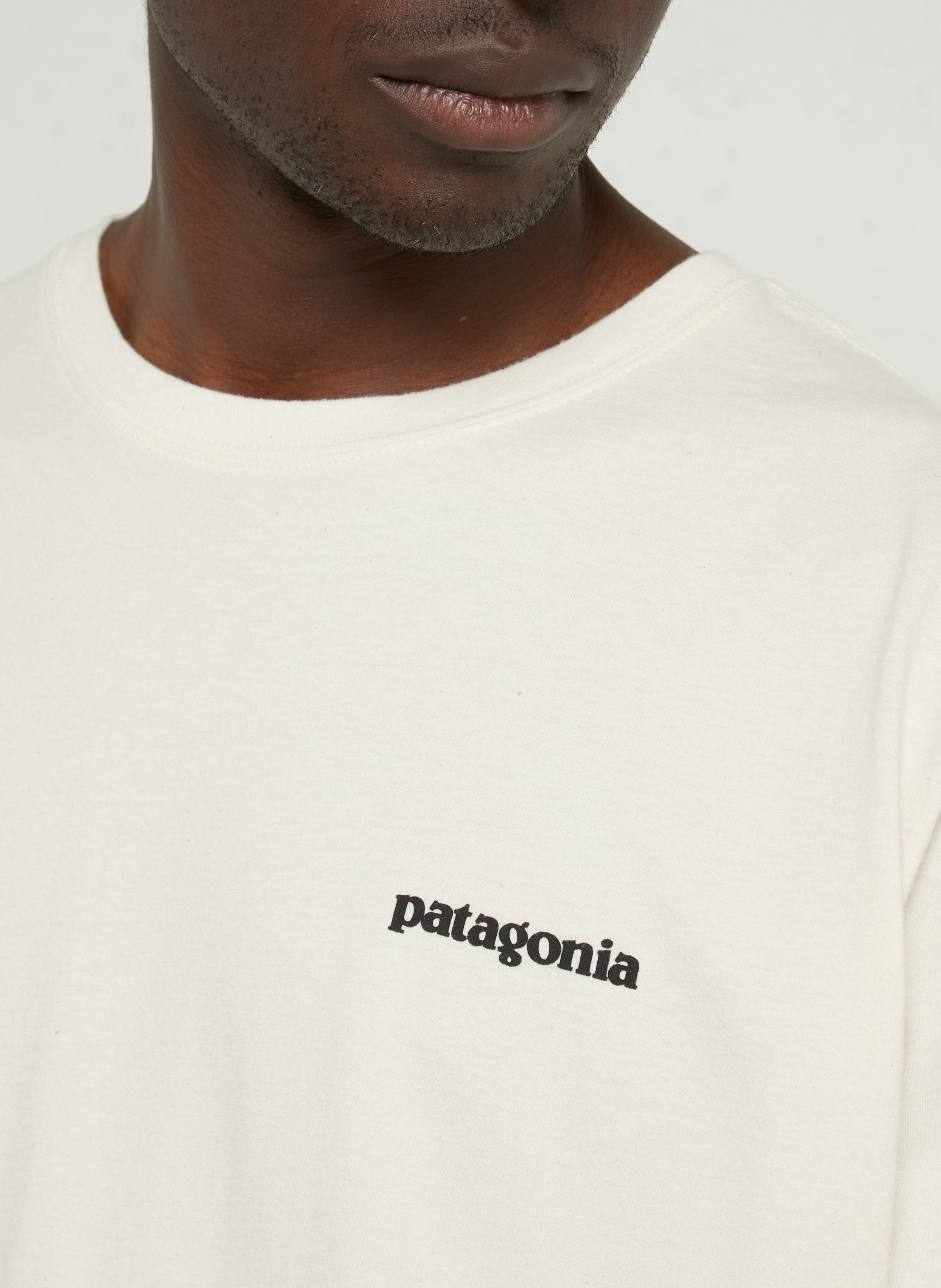 Tee-shirt oversize col rond en coton bio sérigraphié PATAGONIA Beige