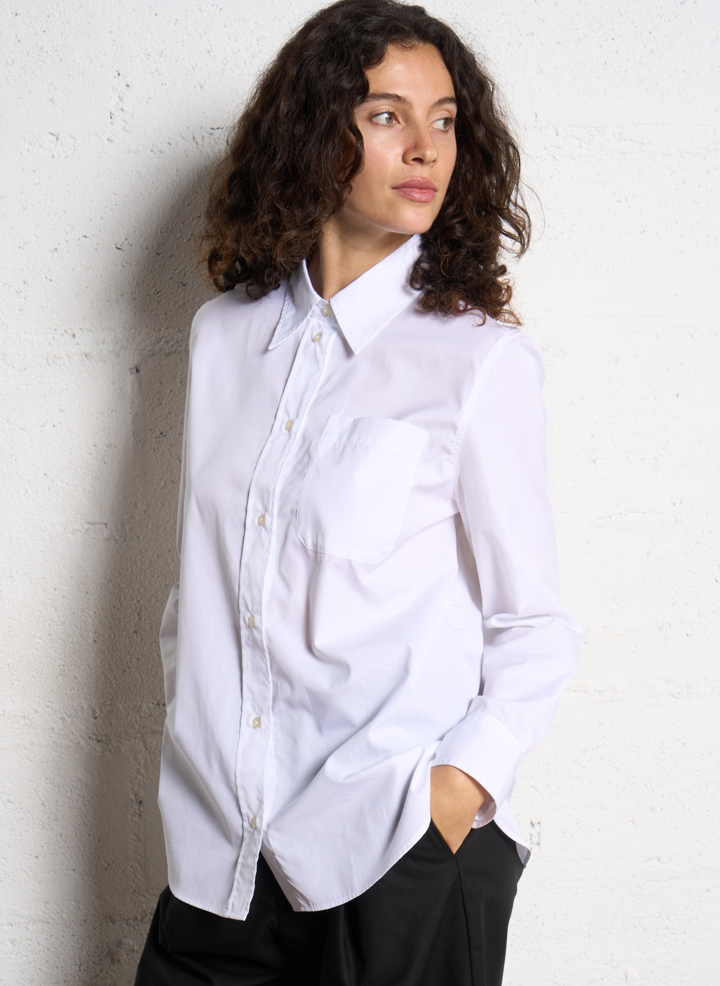 Chemise col classique en coton bio saphir SOEUR Blanc