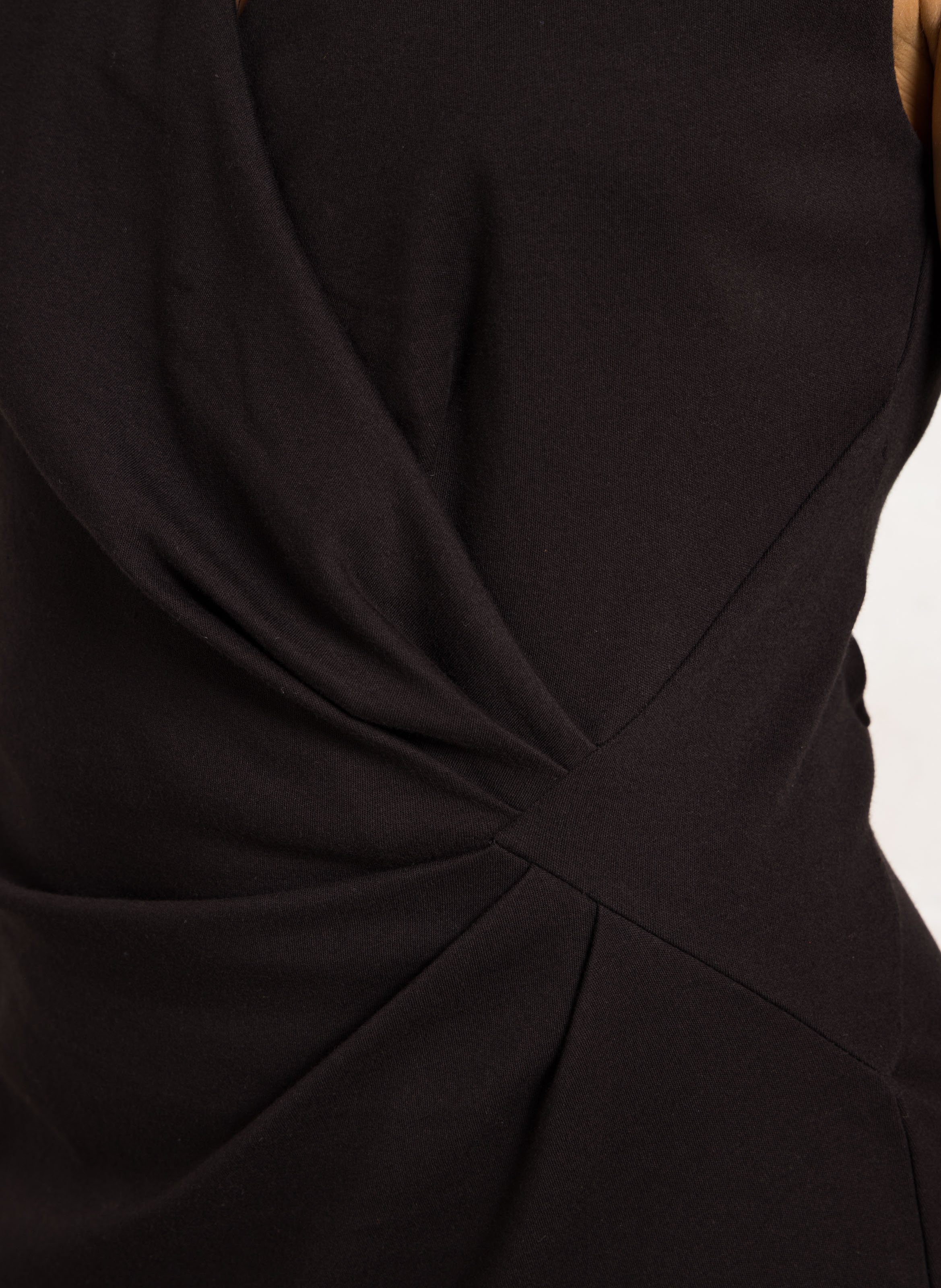 Robe courte drapée sans manches unie berry MAISON 123 Noir