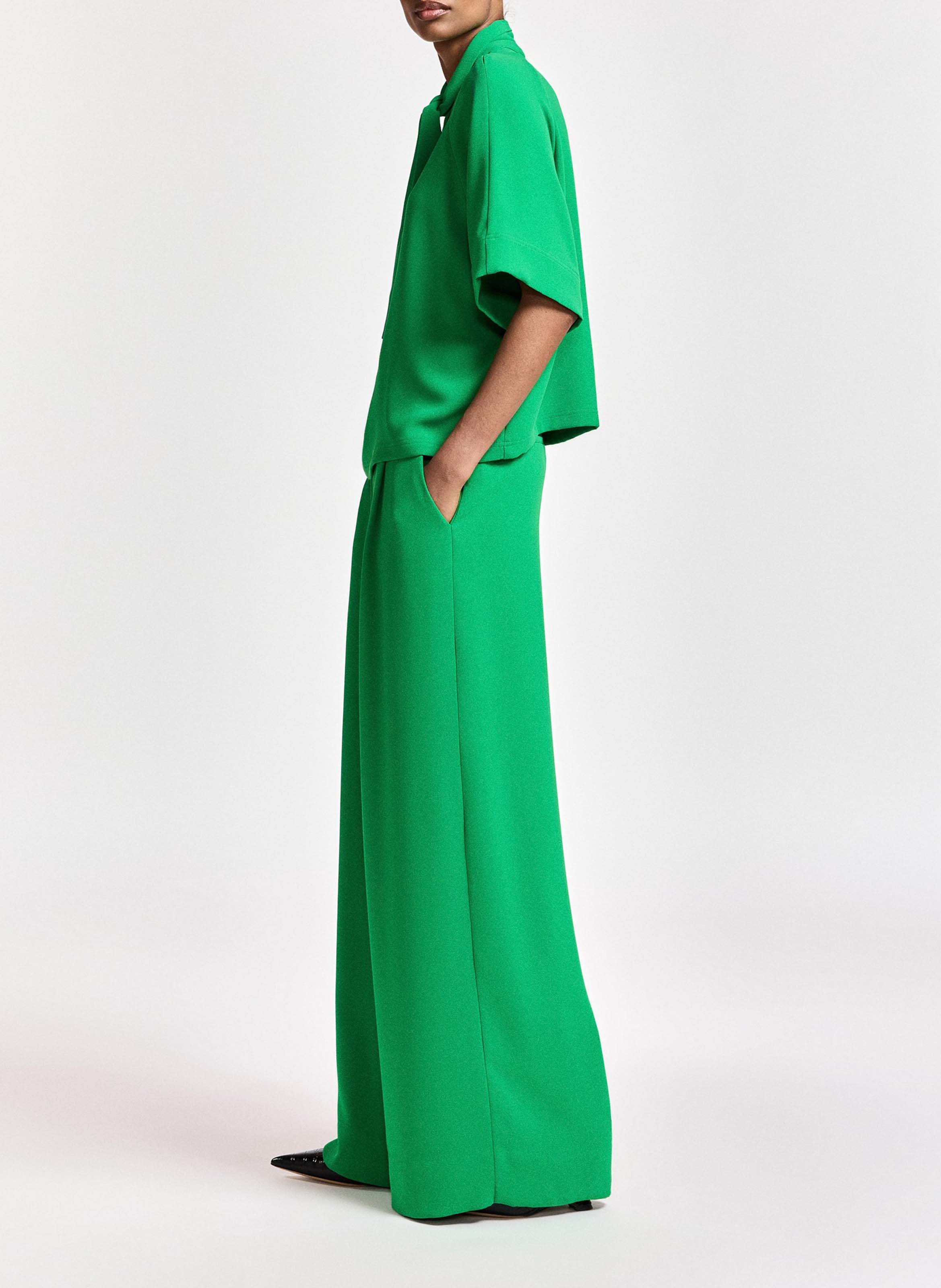 Top droit à col foulard kassie ESSENTIEL ANTWERP Vert