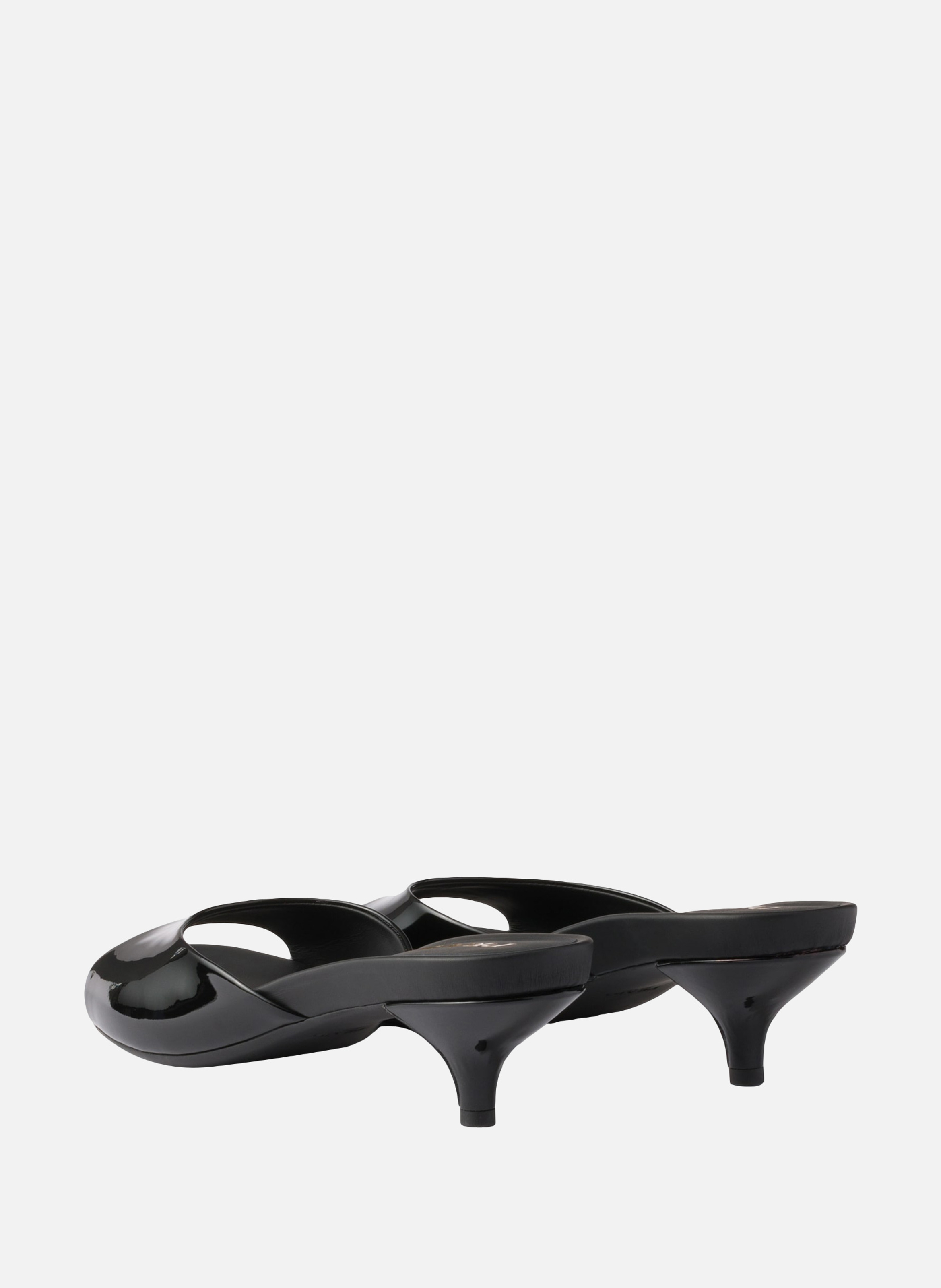 Sandales à talon bas en cuir verni PRADA Noir