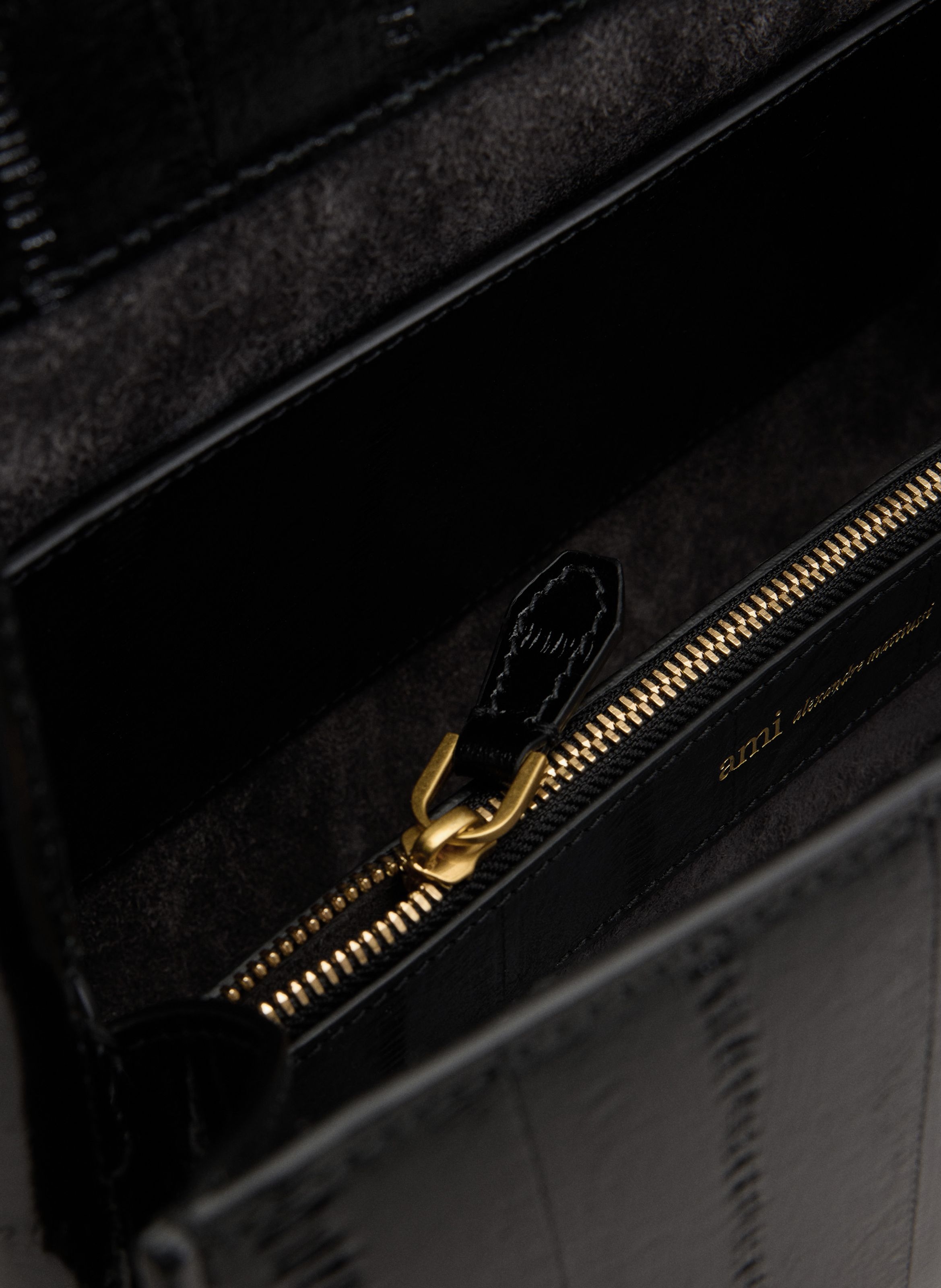 Petit sac mimi unisexe en cuir de veau AMI PARIS Noir