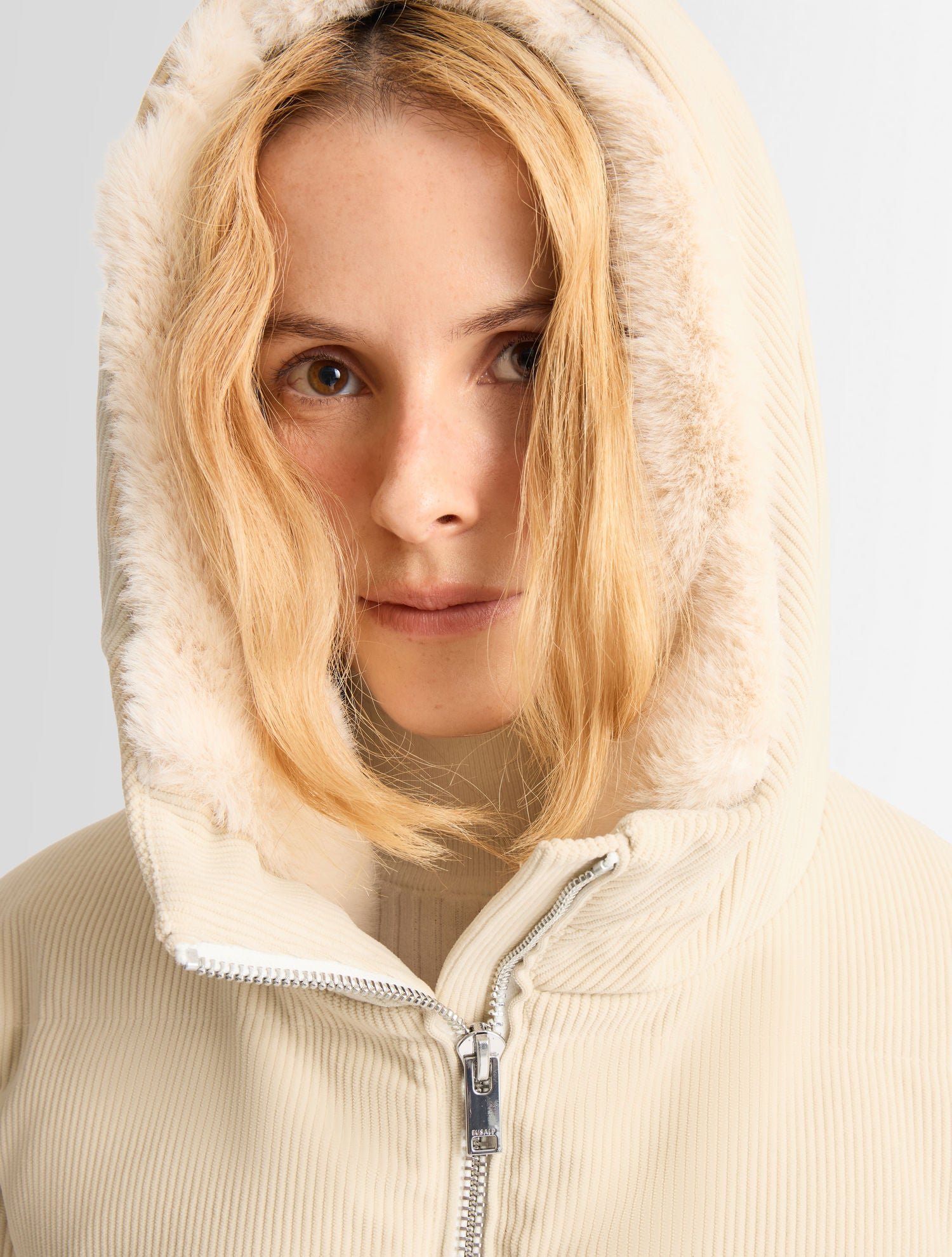 Doudoune barsy velvet col montant coupe regular FUSALP Jaune