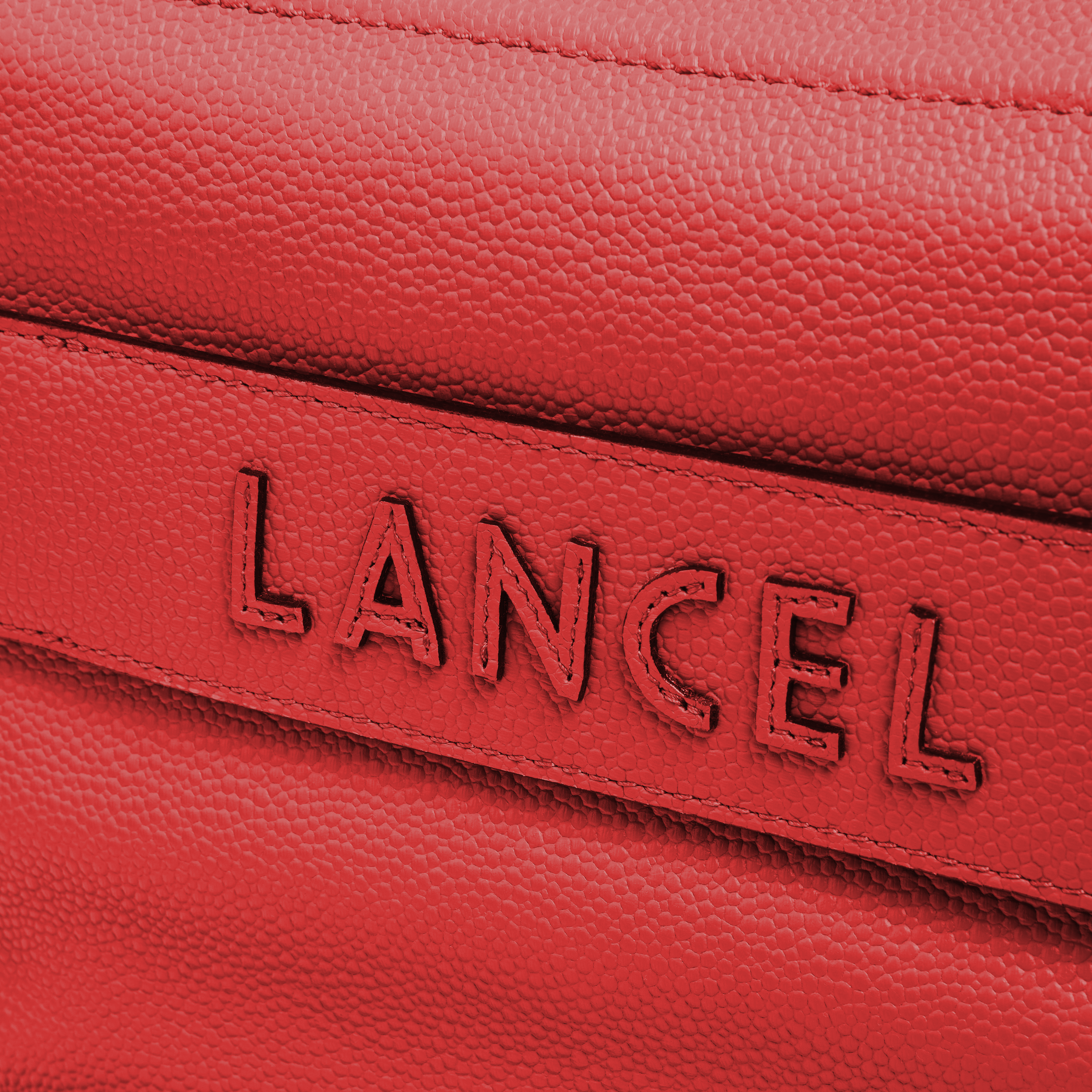 Weekendtas Ninon 45 van Lancel, rood vaarsleer, middelgrote reistas. LANCEL Rood