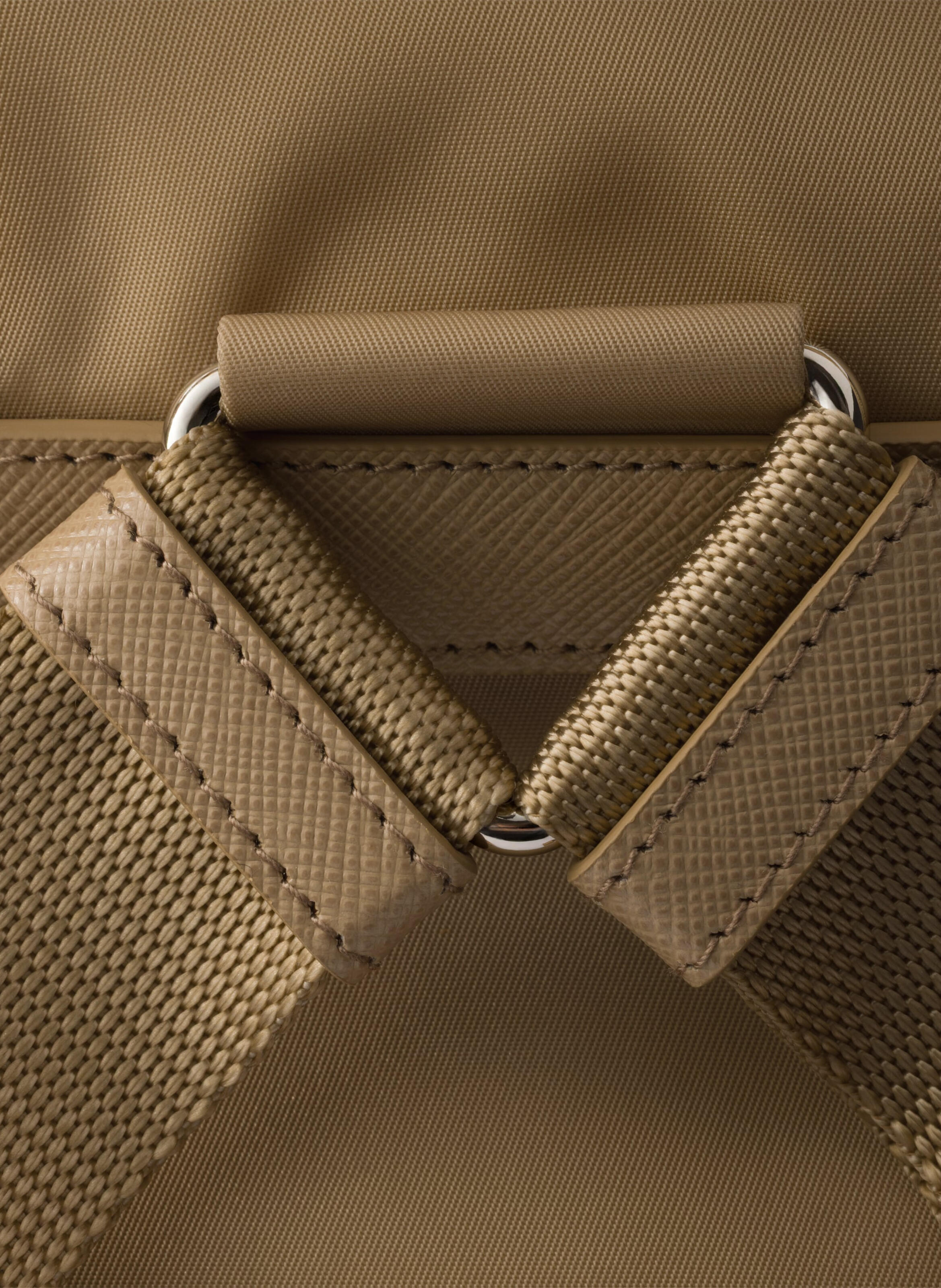 Sac à dos moyen en re-nylon PRADA Marron