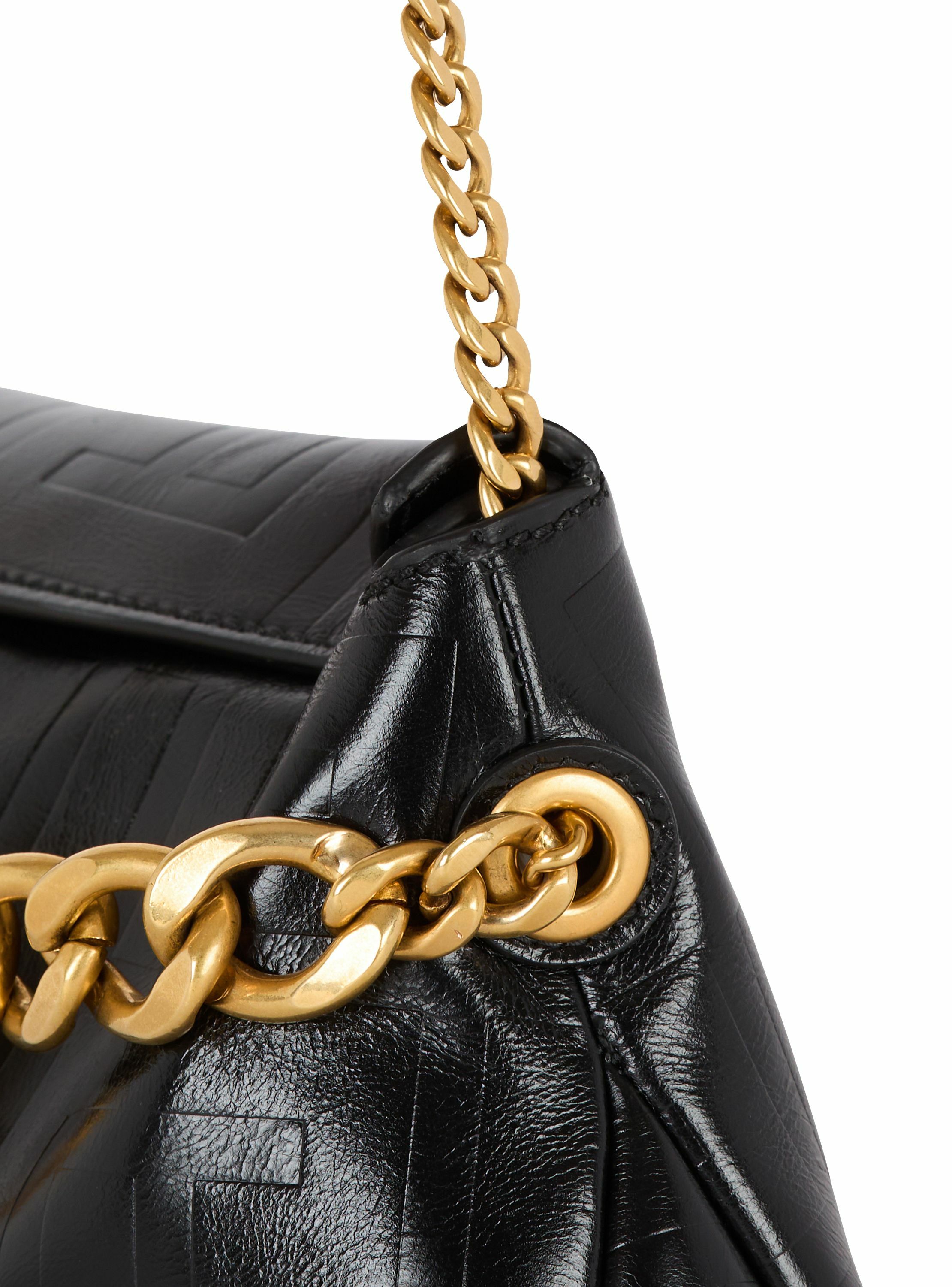 Pochette 1945 soft en cuir de veau froissé Noir