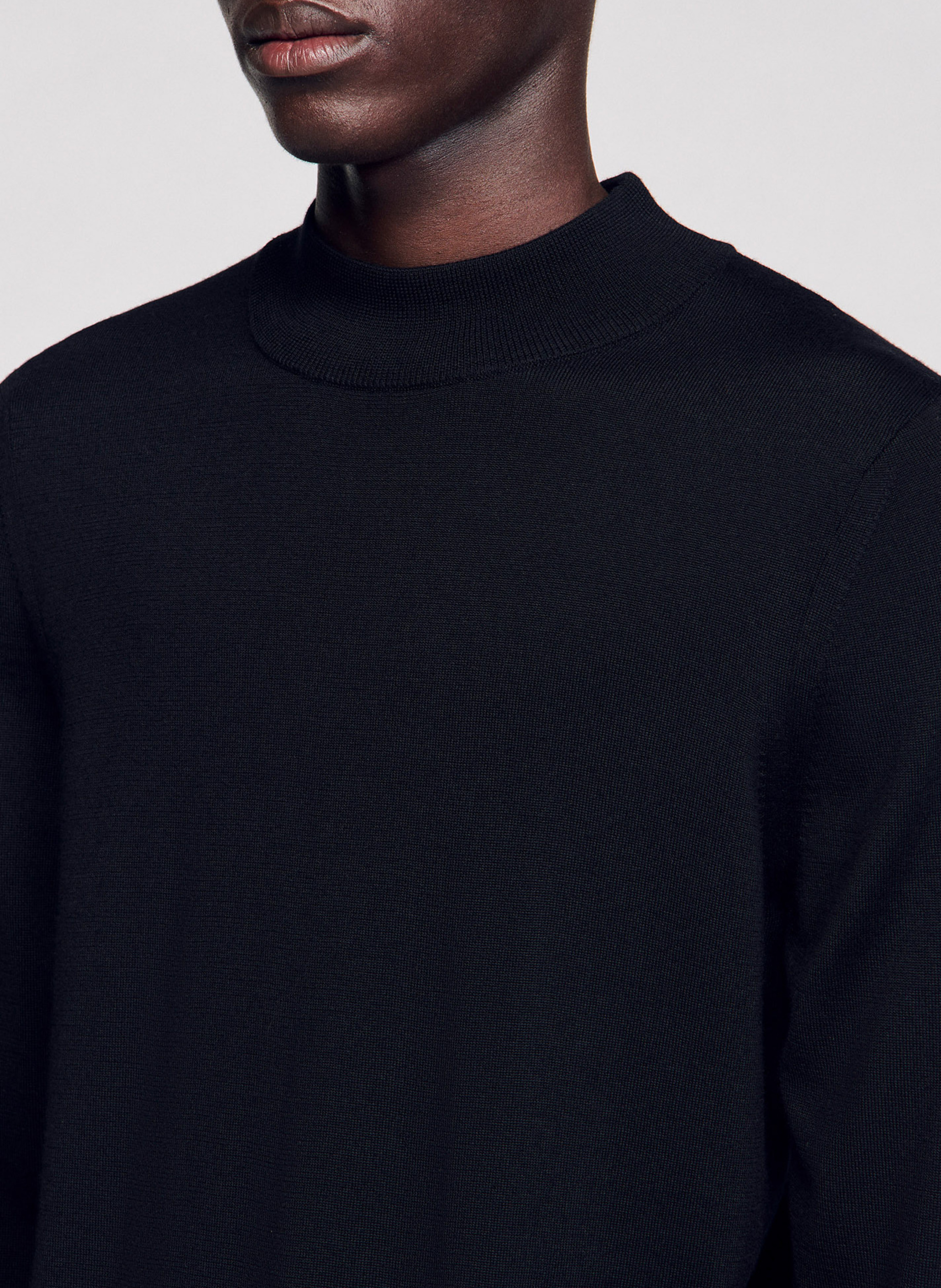 Pull col montant regular-fit en laine SANDRO Noir