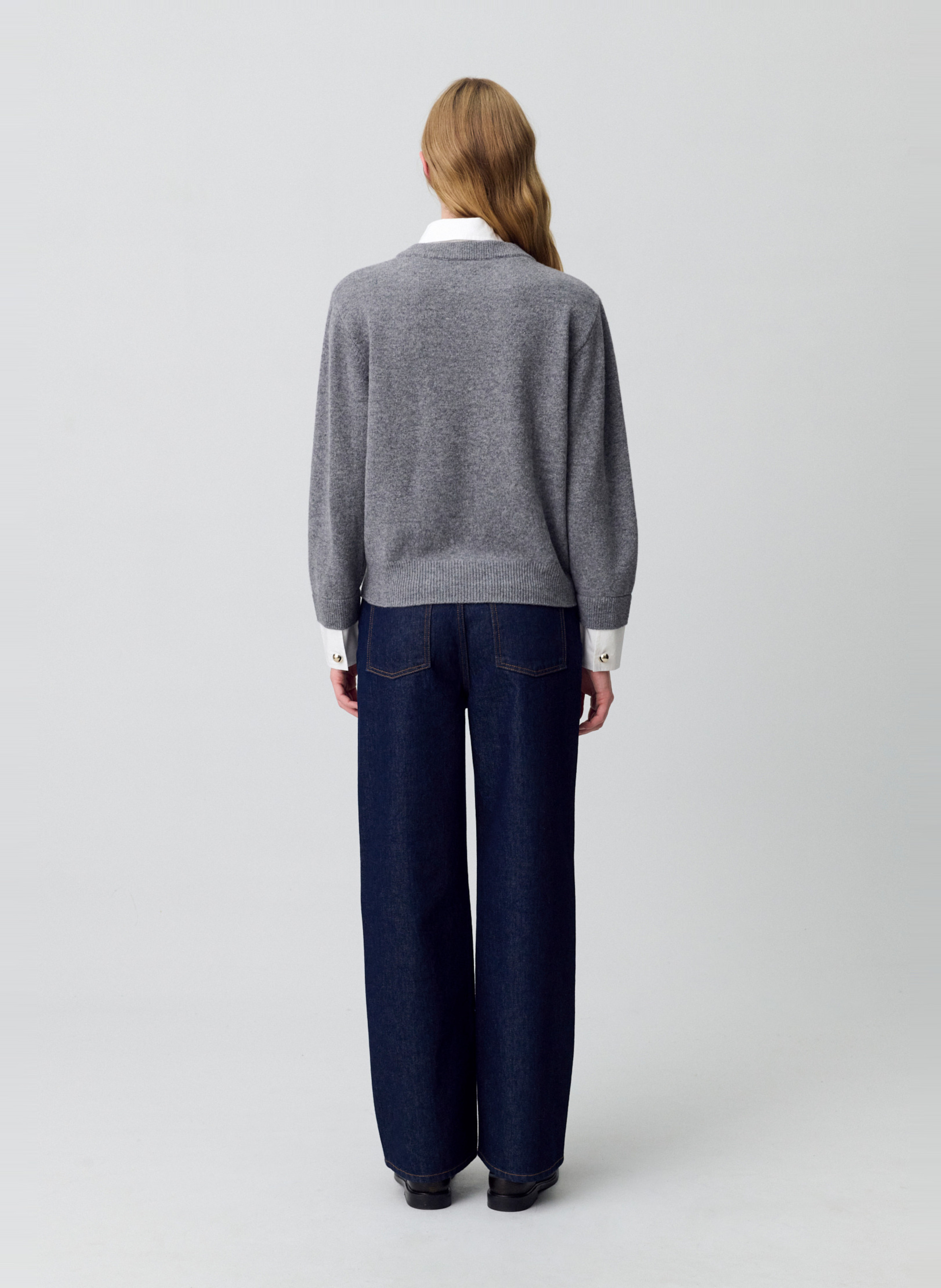 Pull col v en laine manette Gris