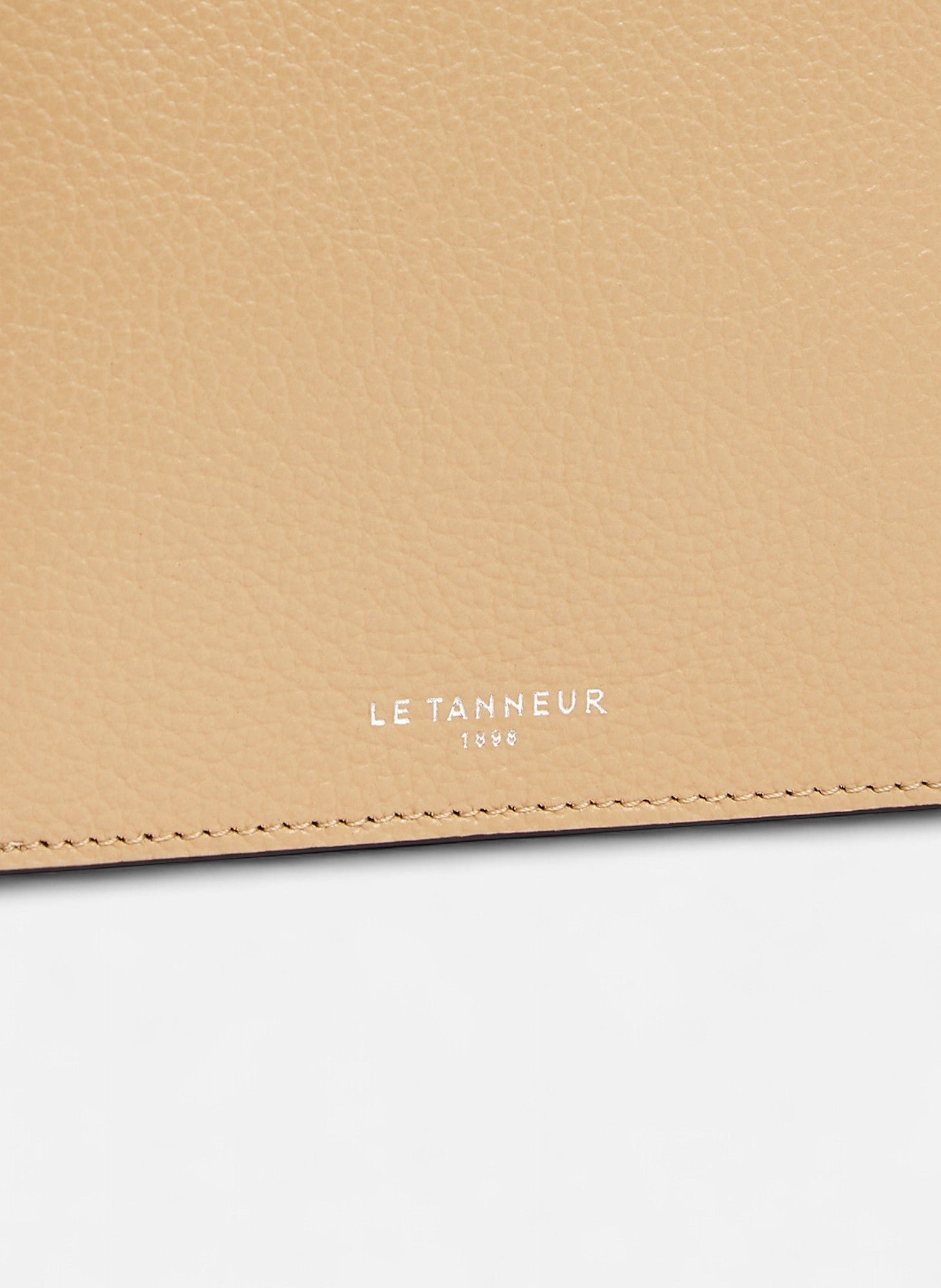 Porte cartes avec poche billets emile en cuir grainé LE TANNEUR Beige