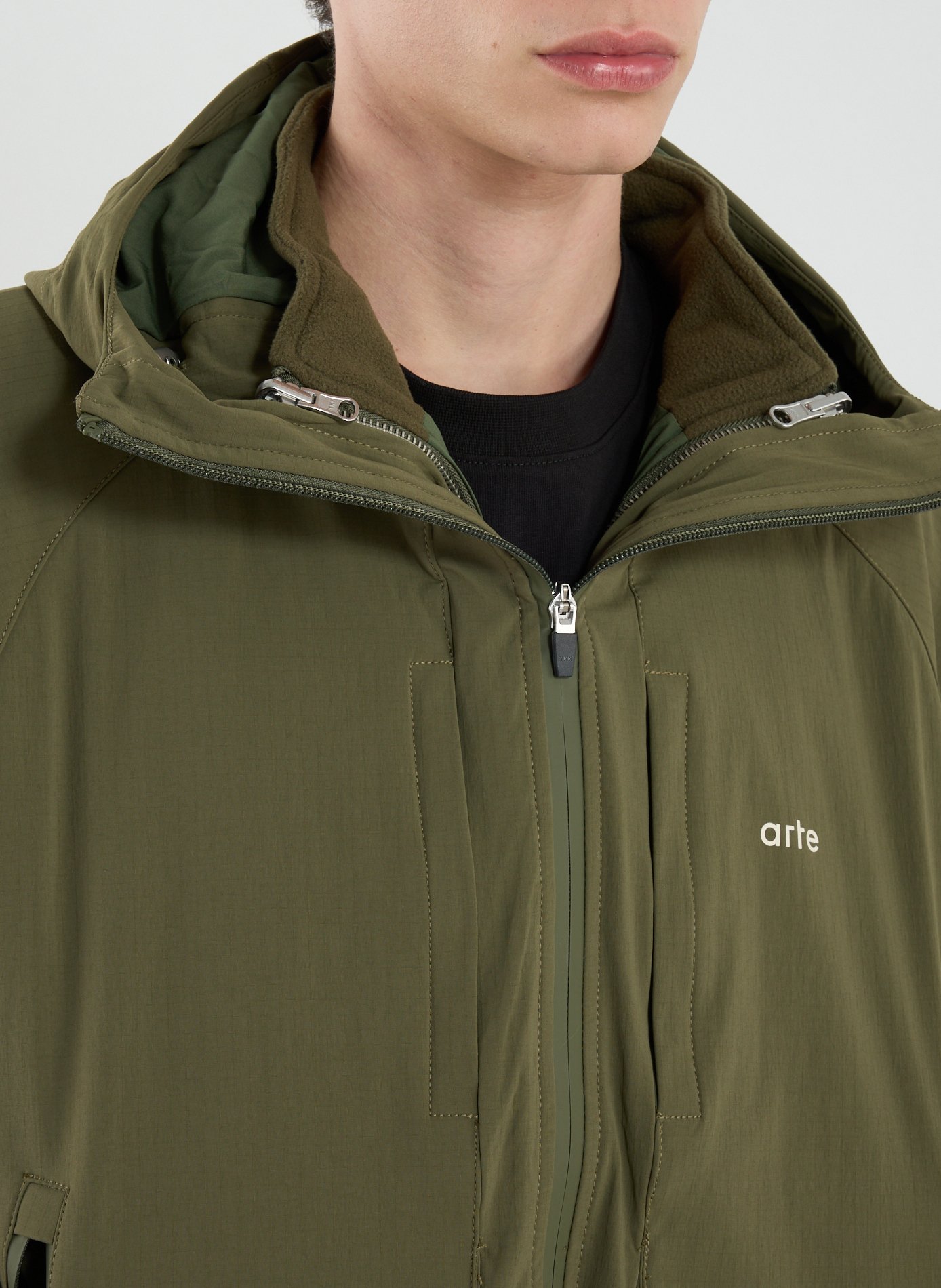 Blouson uni à capuche ARTE ANTWERP Kaki