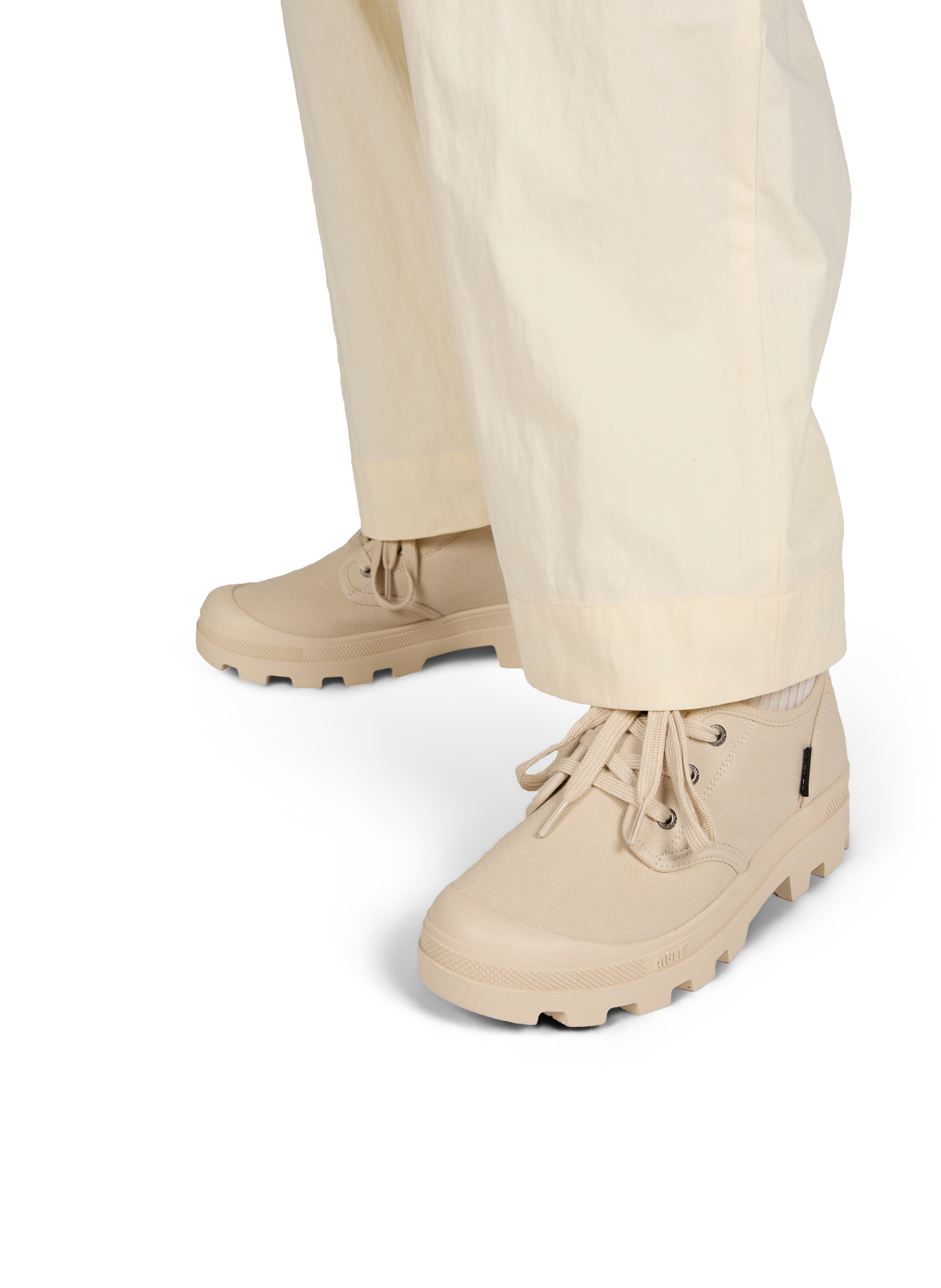 Baskets crantées Tenere en coton piqué mélangé AIGLE Beige