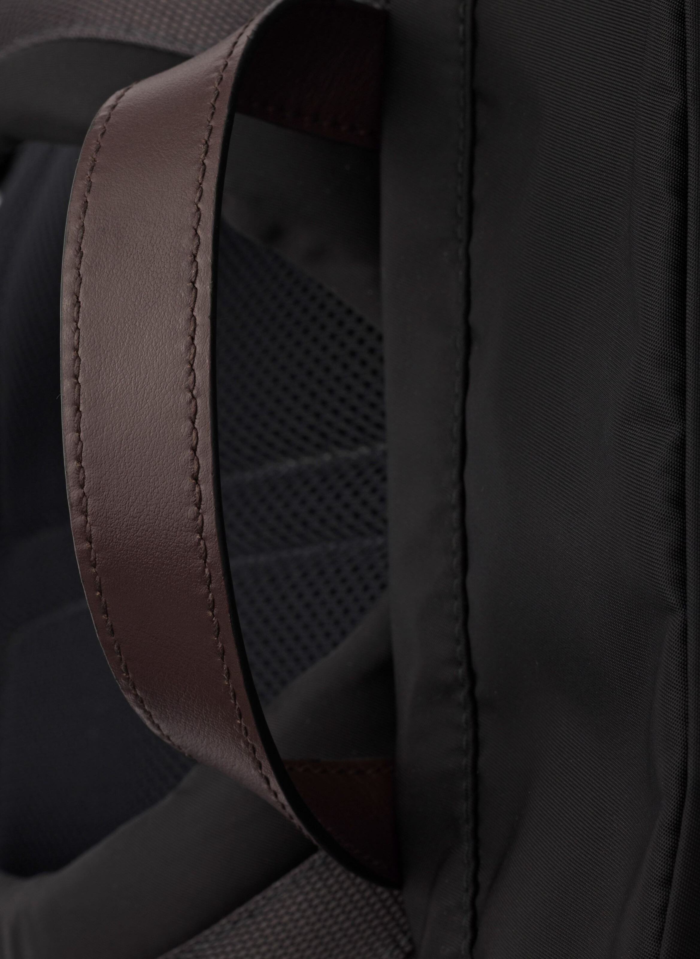 Sac à dos prada speedrock en re-nylon et cuir PRADA Noir