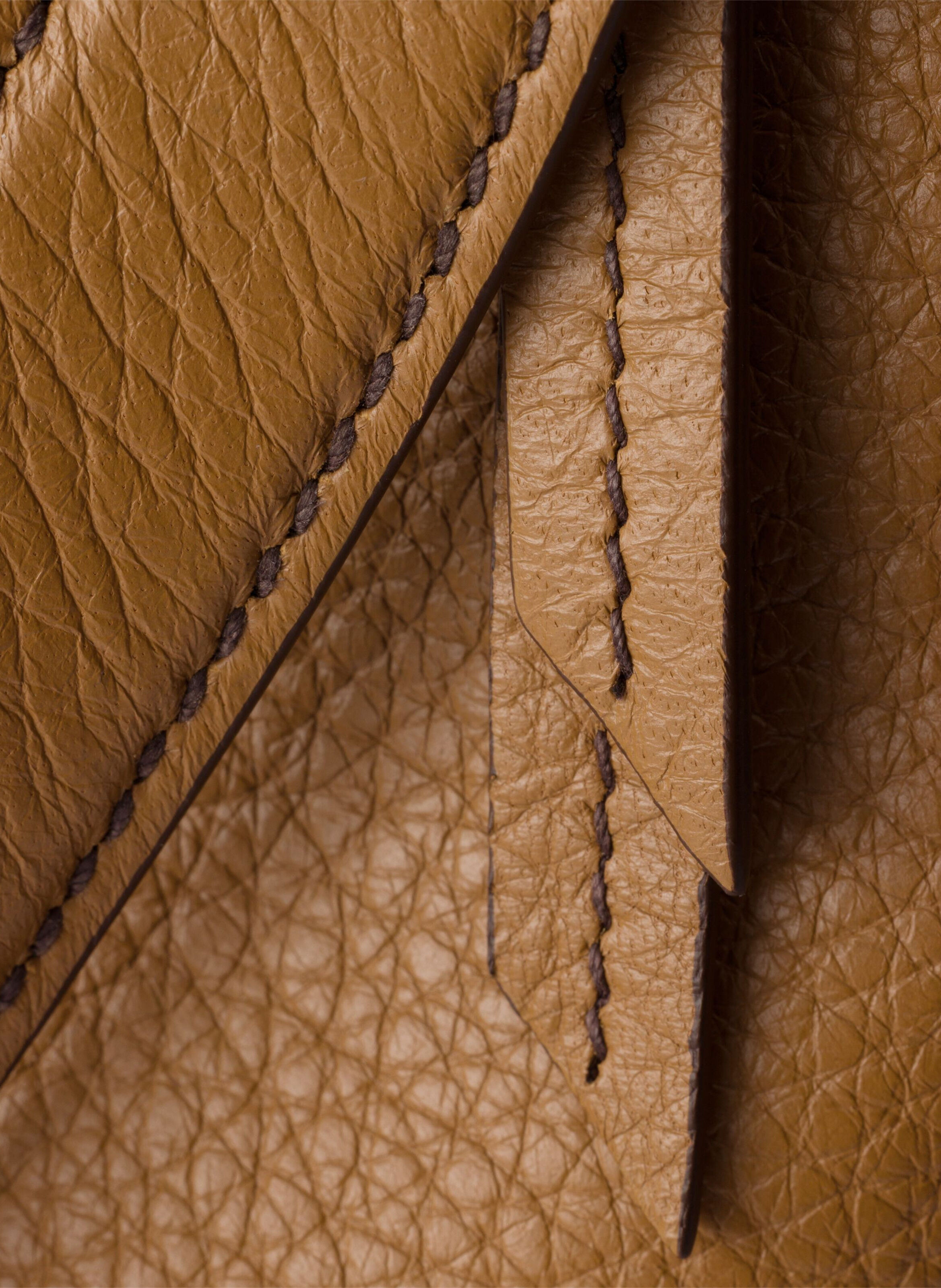 Grand sac porté épaule en cuir prada aimée PRADA Marron