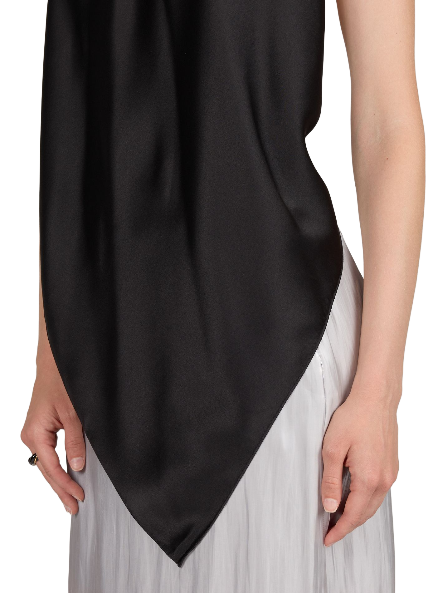 Top cruzado sin espalda para atar en seda HELMUT LANG Negro