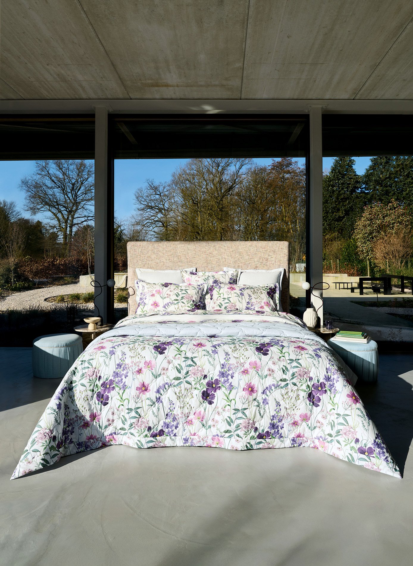 Jete de lit éphémère ANNE DE SOLENE Violet