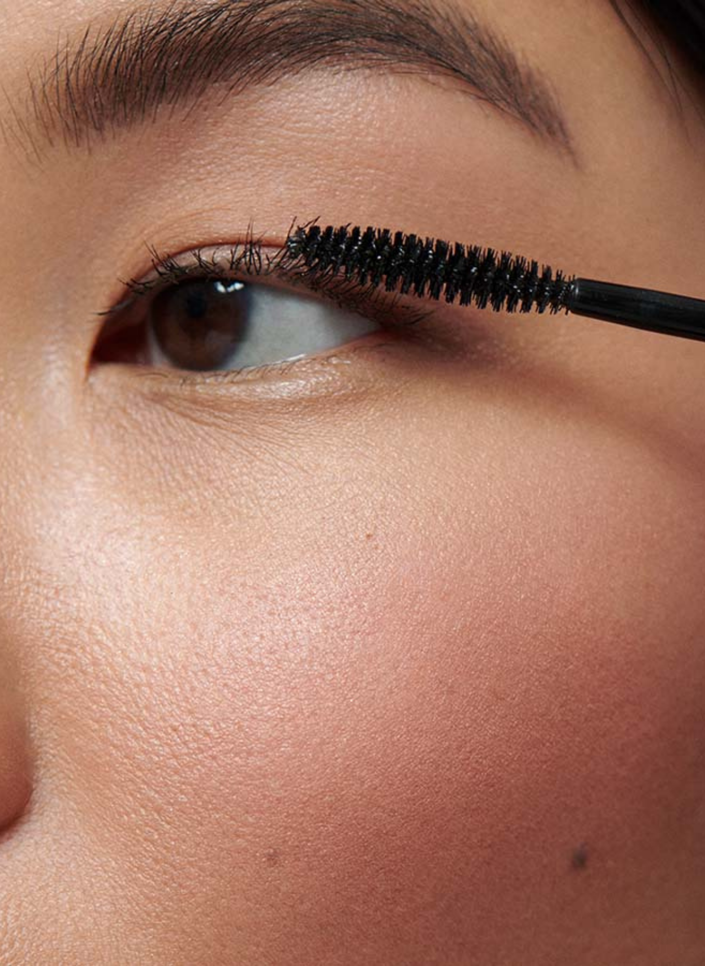 Defining Mascara DR HAUSCHKA 01 noir