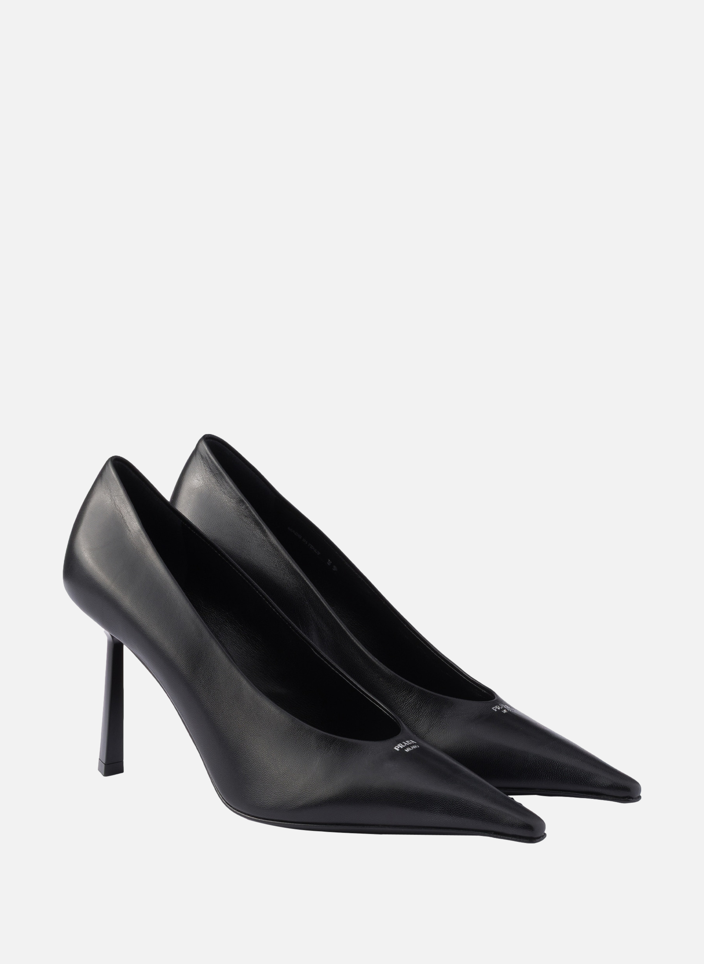 Escarpins en cuir PRADA Noir