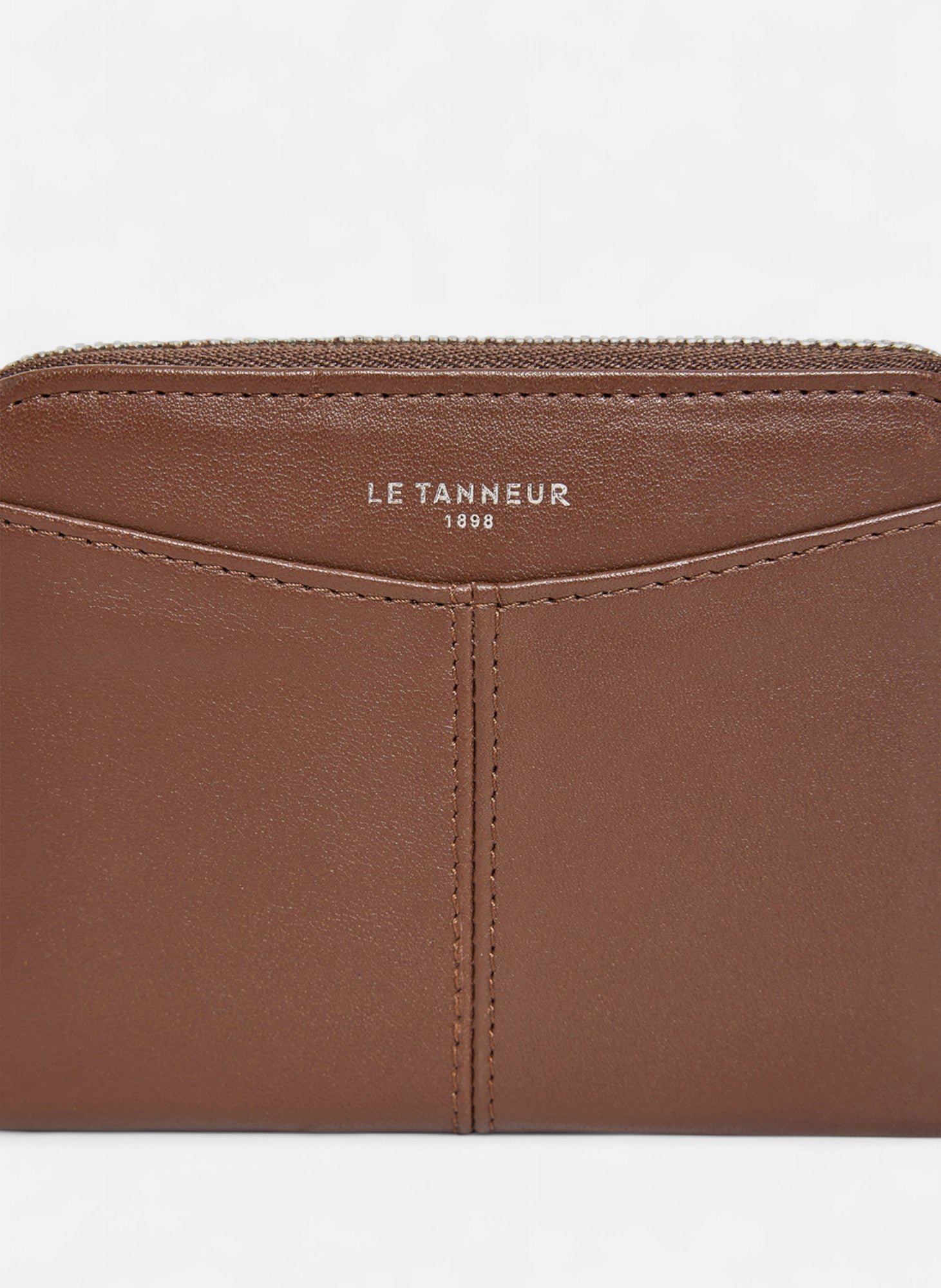 Porte monnaie zippé avec porte cartes amovible charlotte en cuir lisse LE TANNEUR Marron