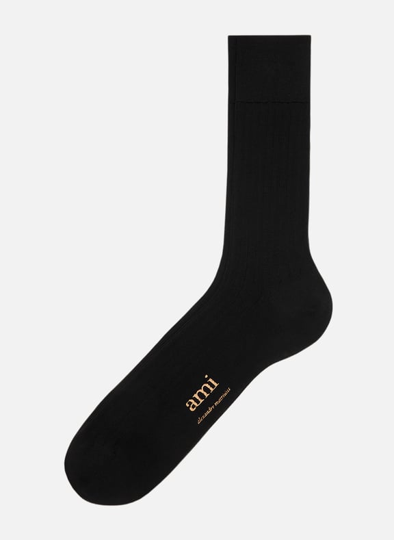 Chaussettes fine plaque ami de coeur unisexe Noir by AMI PARIS AMI PARIS Chaussettes fine plaque ami de coeur unisexe Noir