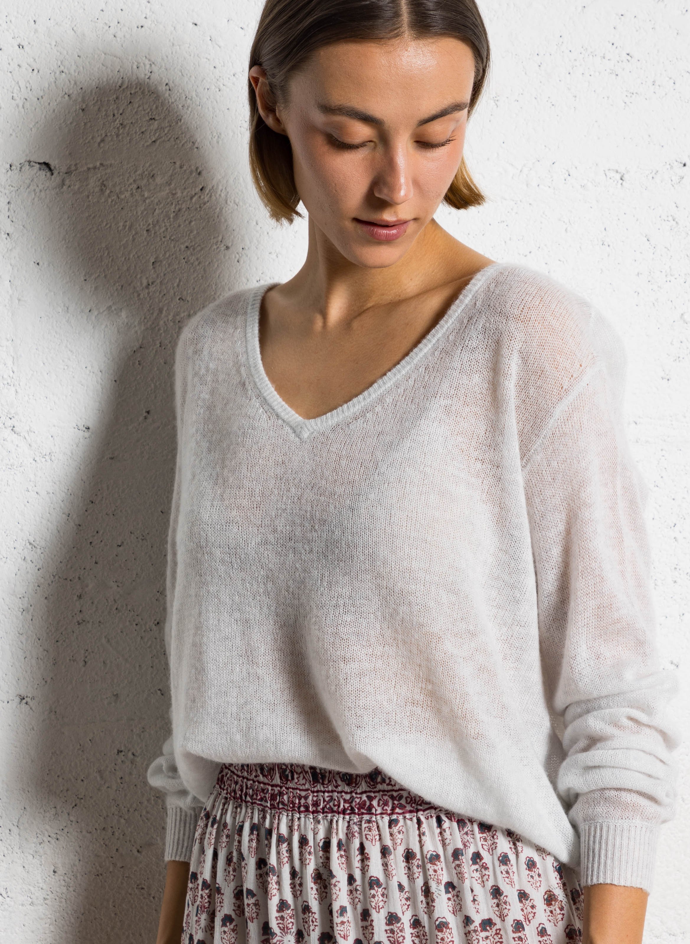 Pull court col v en laine mélangé dumy AMERICAN VINTAGE Gris