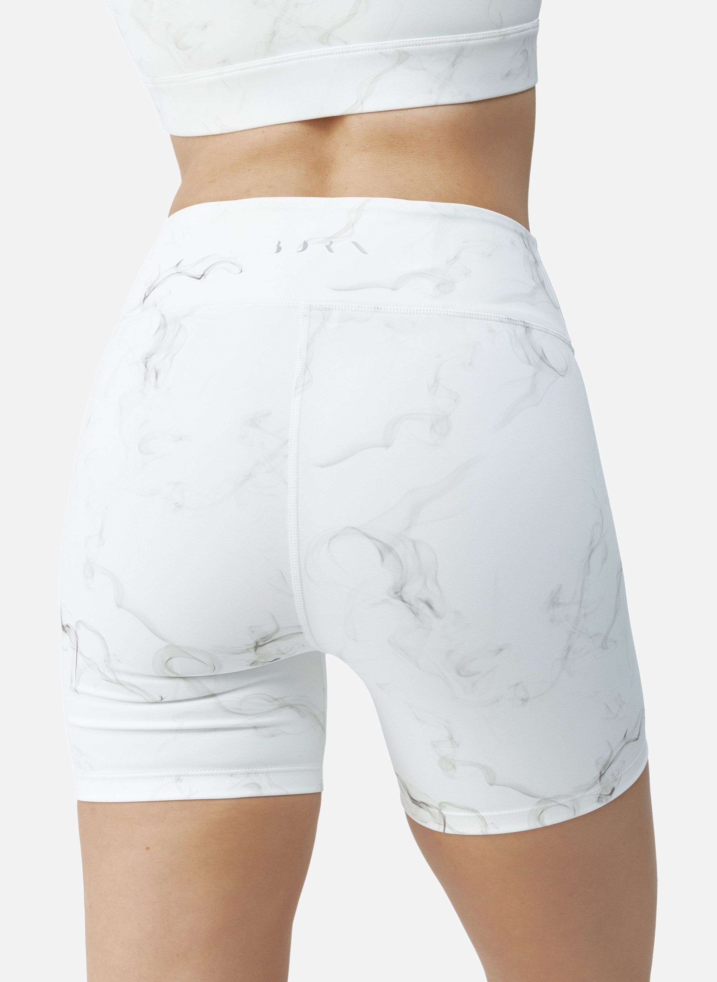 Short sport femme cycliste helio BORN LIVING YOGA Gris