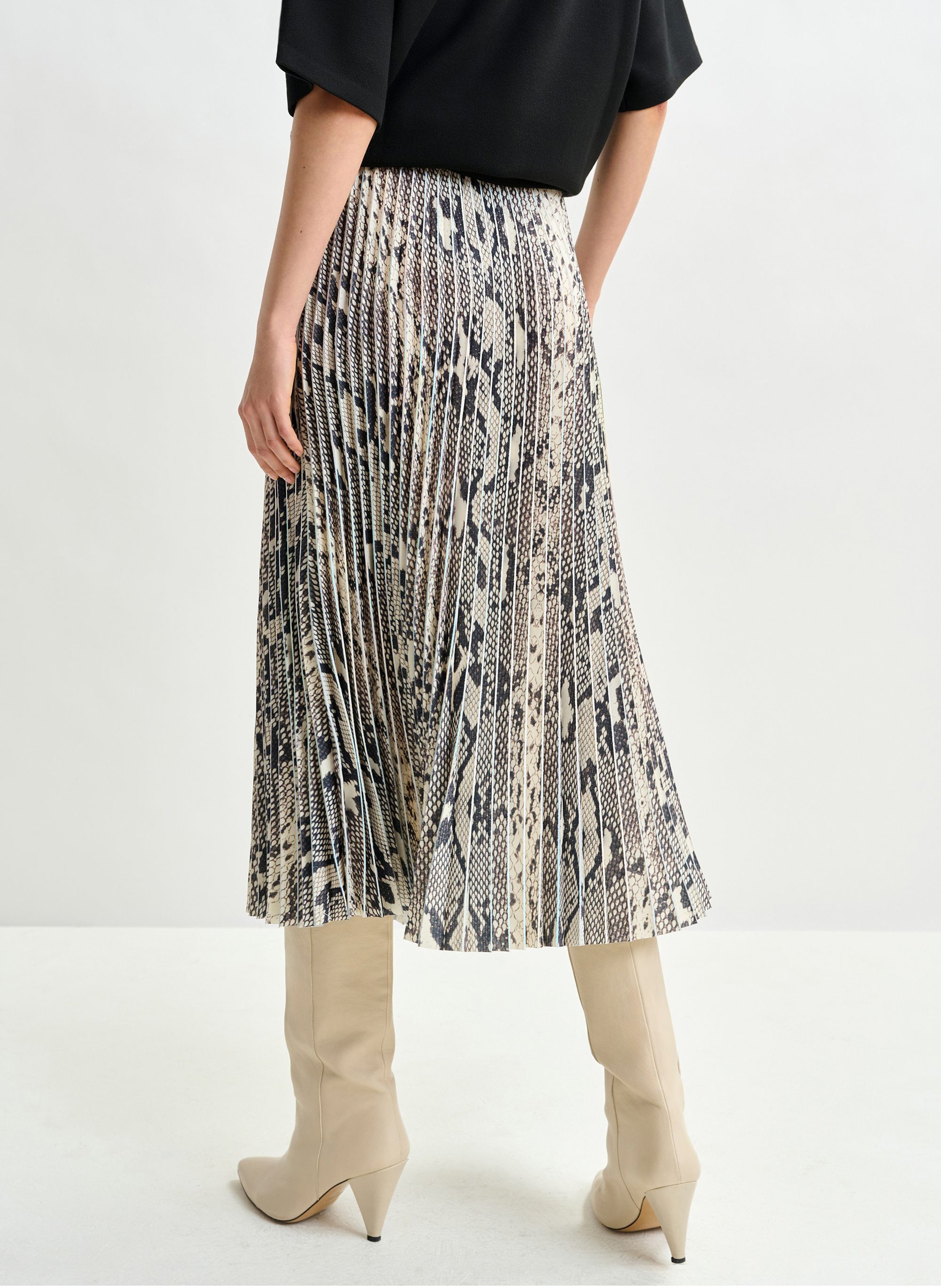 Jupe mi-longue plissée serpent indira ESSENTIEL ANTWERP Vert