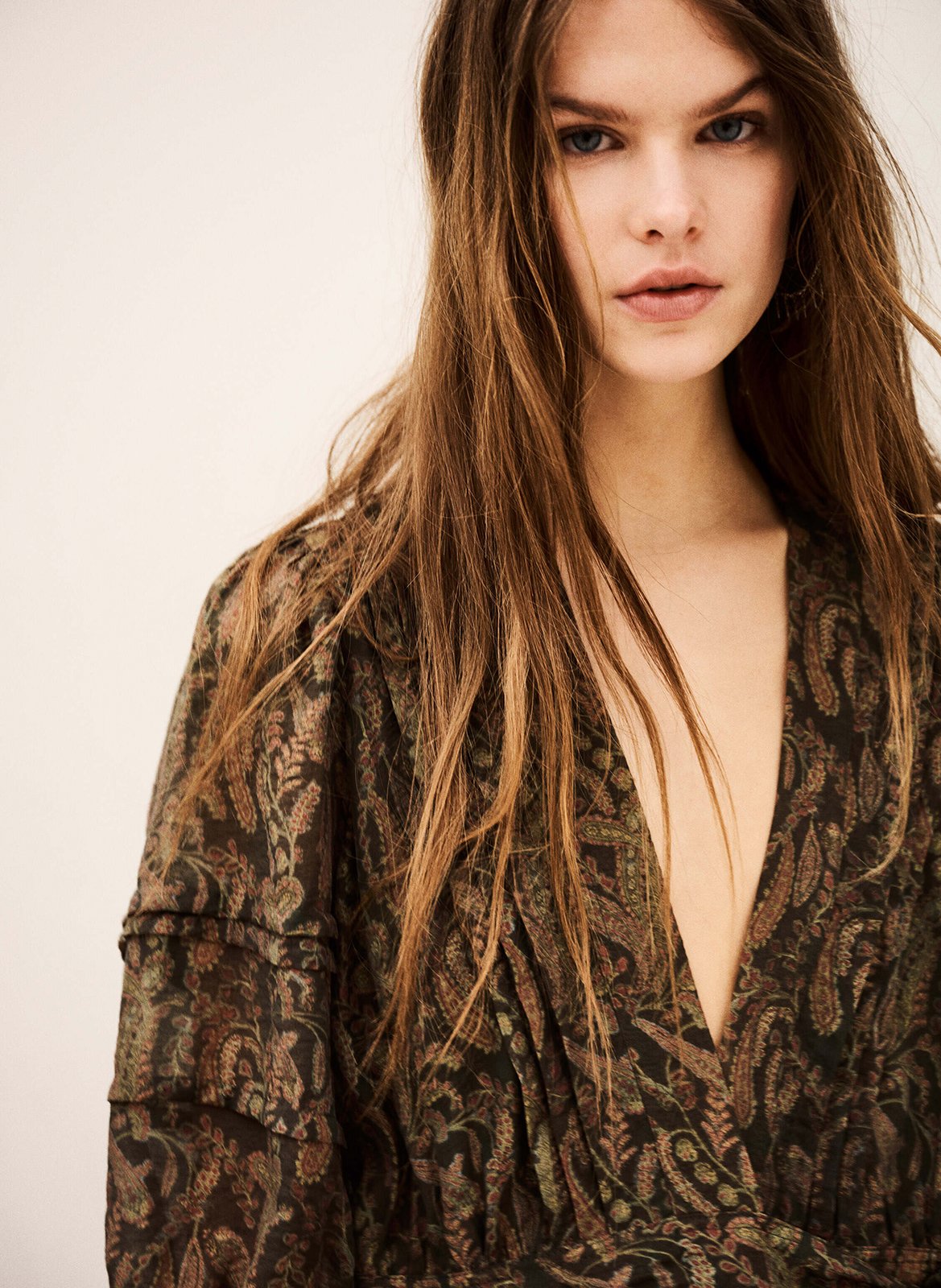 Robe courte cintrée col v imprimée teodora BA&SH Kaki